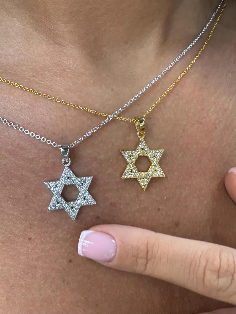 Round Cut Star of David Diamond Pendant Necklace 0.40 Carats 14 Karat Yellow White Gold For Sale