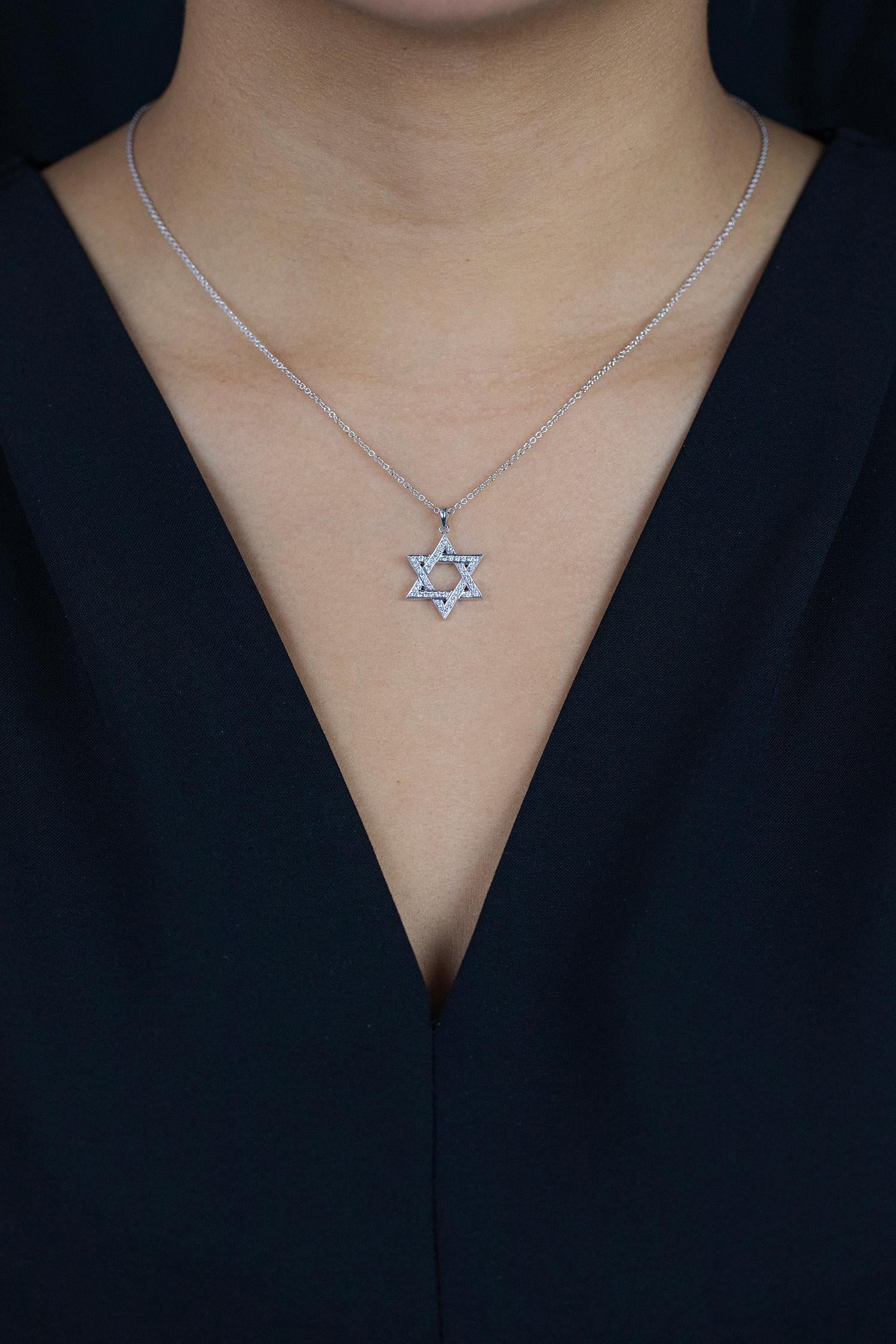 Women's or Men's Roman Malakov 0.30 Carat Round Cut Diamond Star of David Pendant Necklace