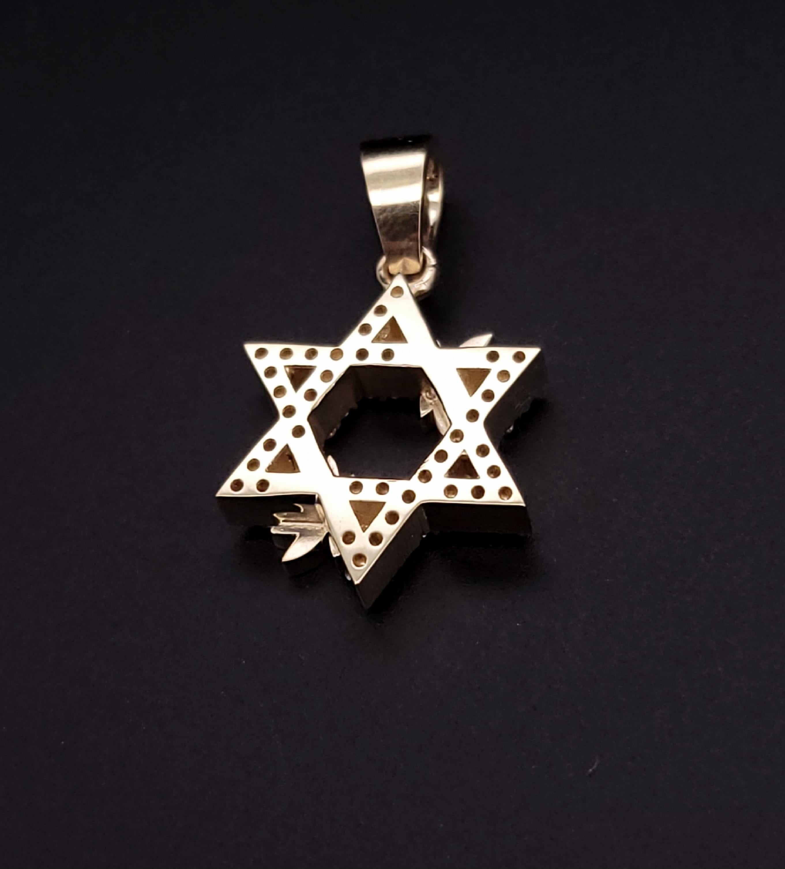 Women's or Men's Star of David pendant  14K Yellow Gold .75ct  diamonds For Sale