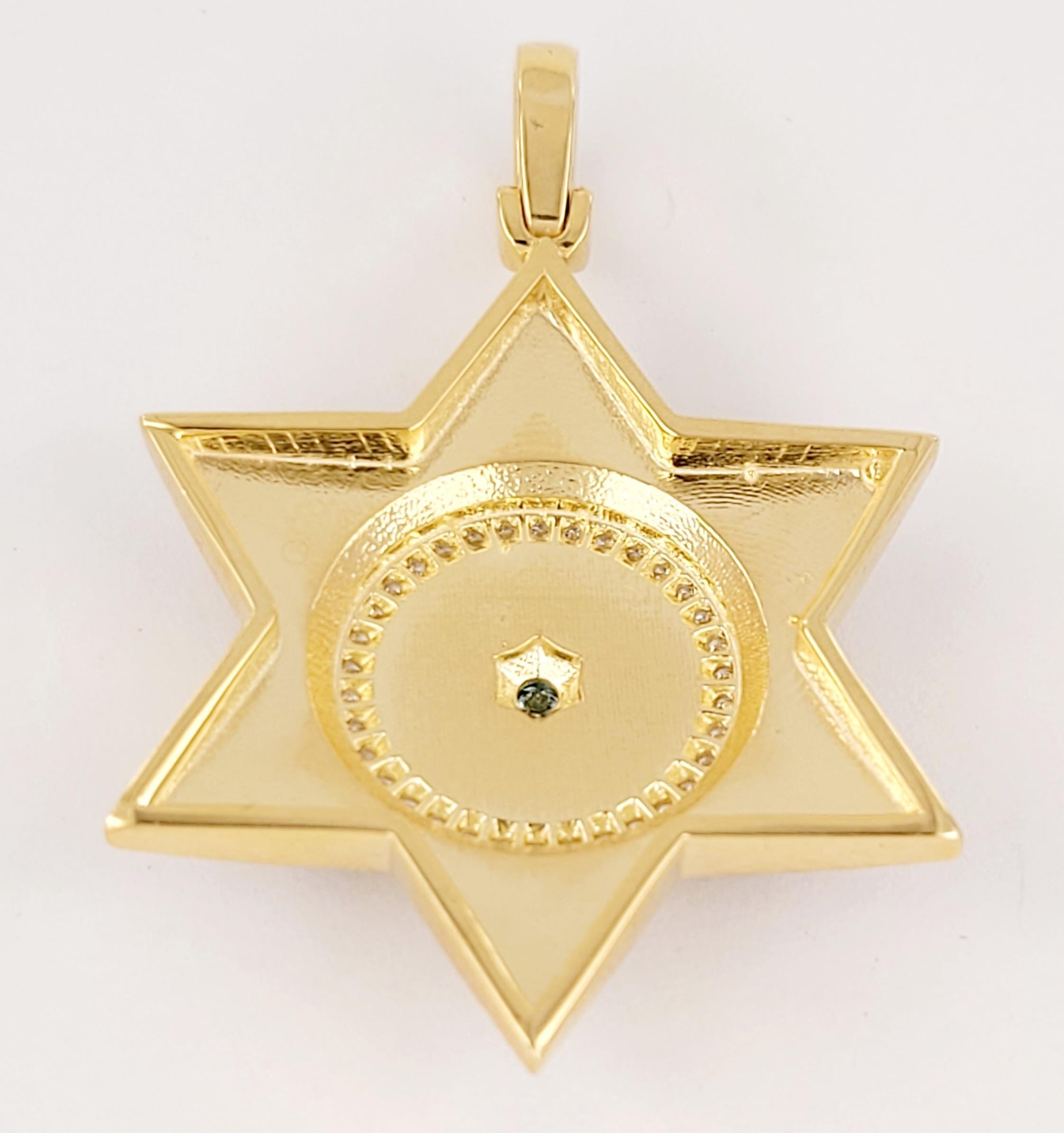 Pendentif Étoile de David en or jaune 14 carats avec diamants en vente 3