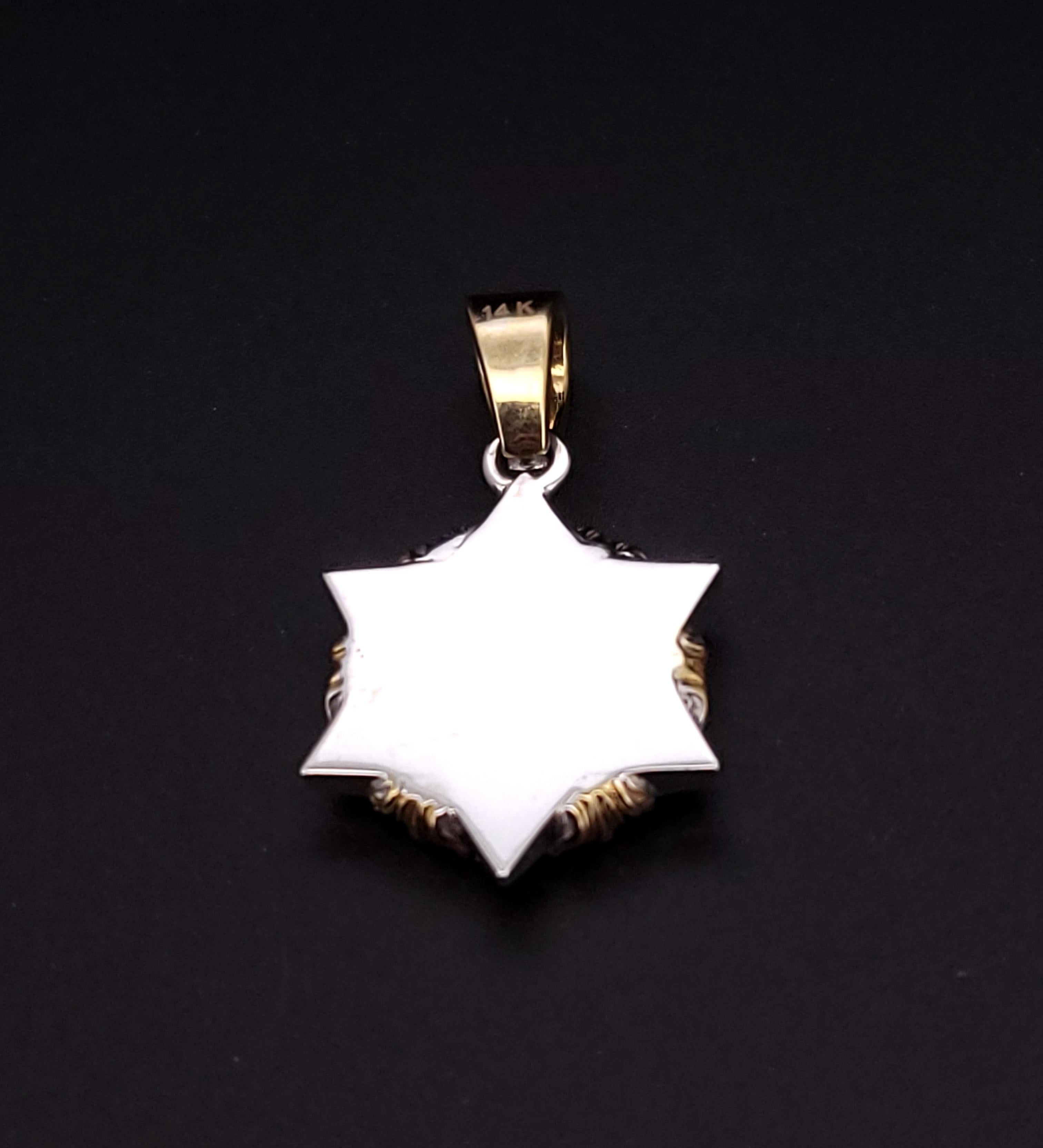 Victorien Pendentif Étoile de David en or blanc et jaune massif 14 carats 1,9 carat  diamants en vente