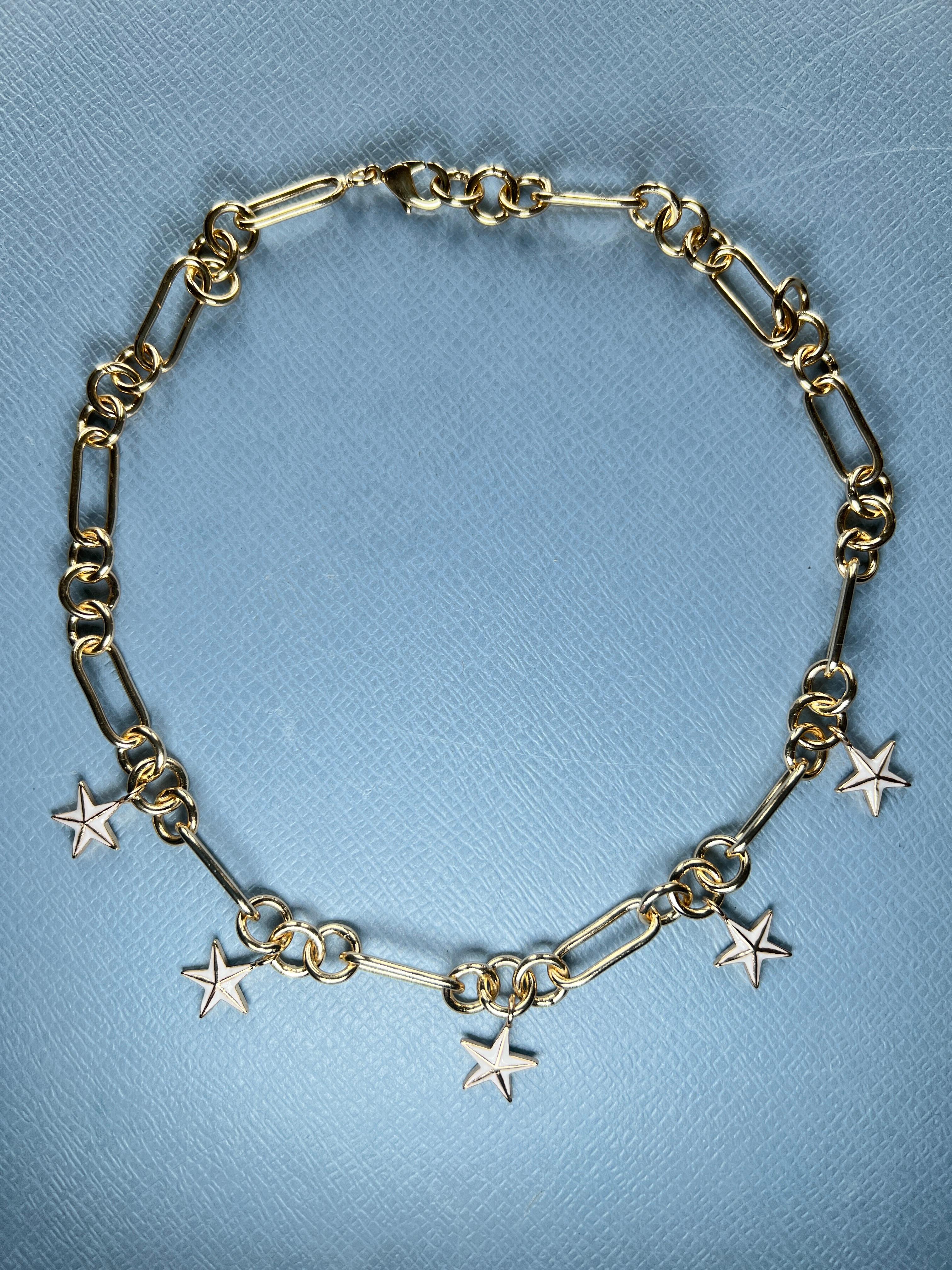 Collana con ciondolo a stella Choker Smalto bianco In condizioni Nuovo in vendita a Los Angeles, CA