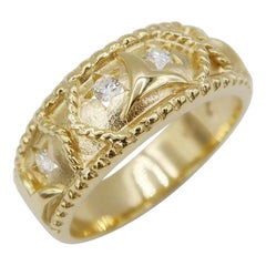 Star Perforated Diamond Multitextured Milgrain Detail 18K Yellow Gold Band Ring