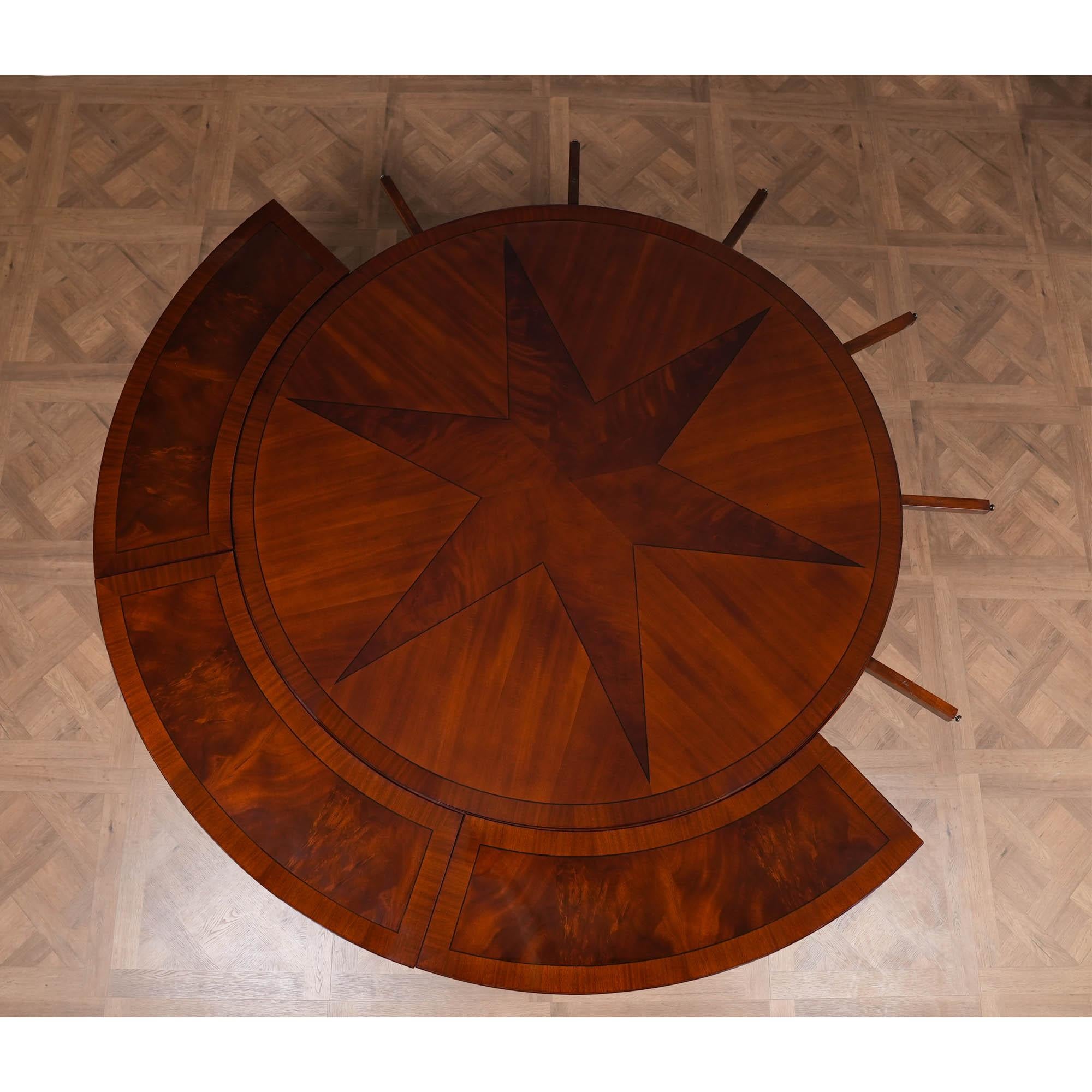 Table à manger à périmètre étoilé en vente 2