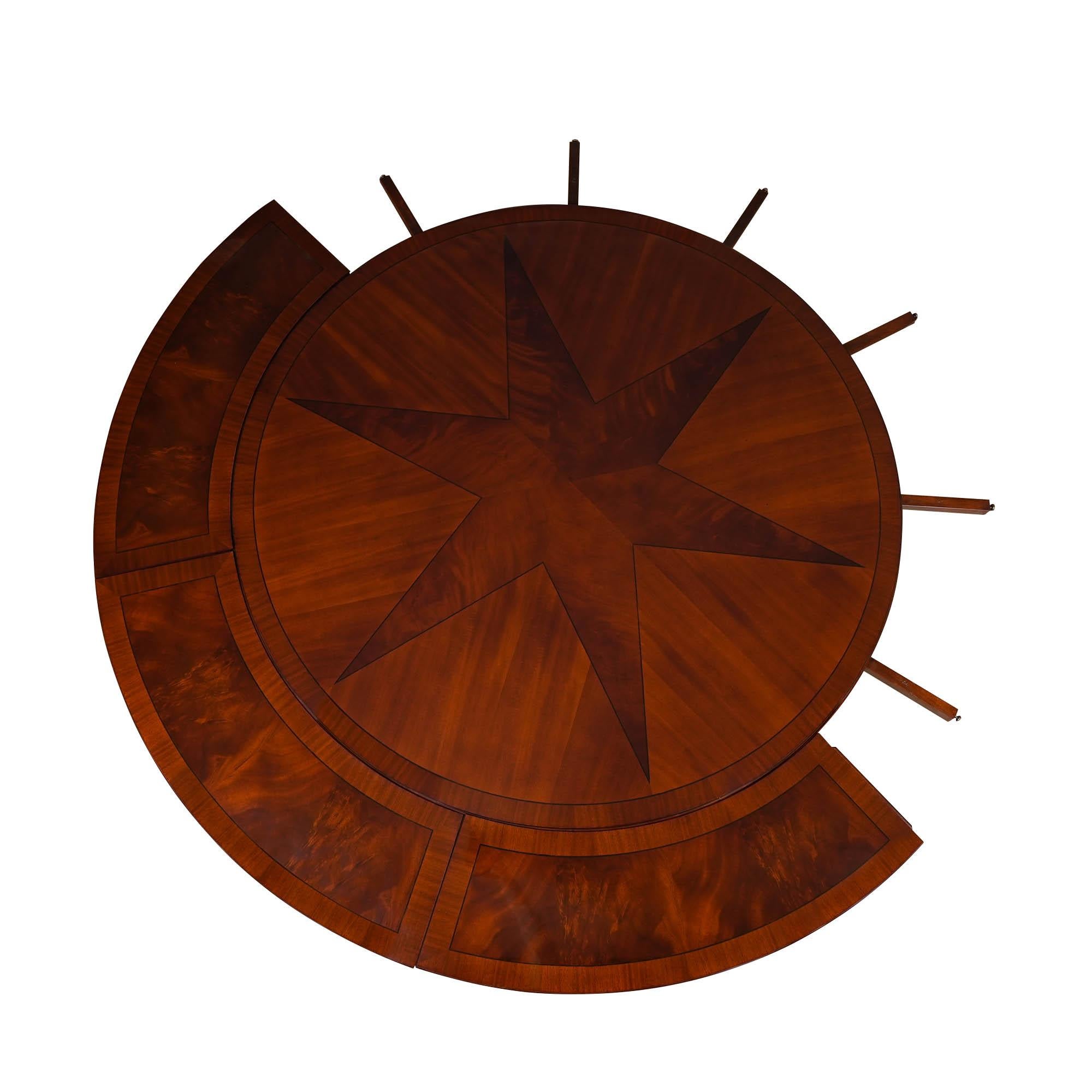Table à manger à périmètre étoilé en vente 7