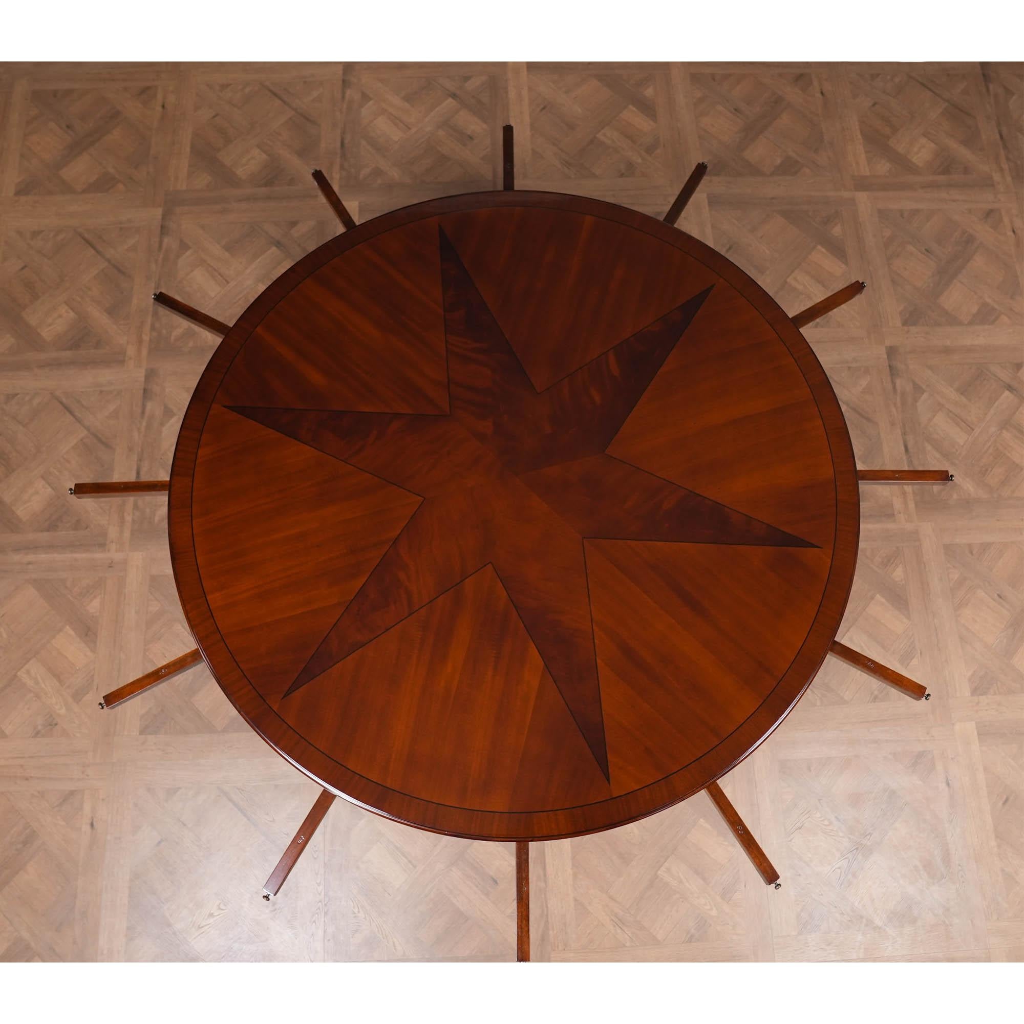 XXIe siècle et contemporain Table à manger à périmètre étoilé en vente