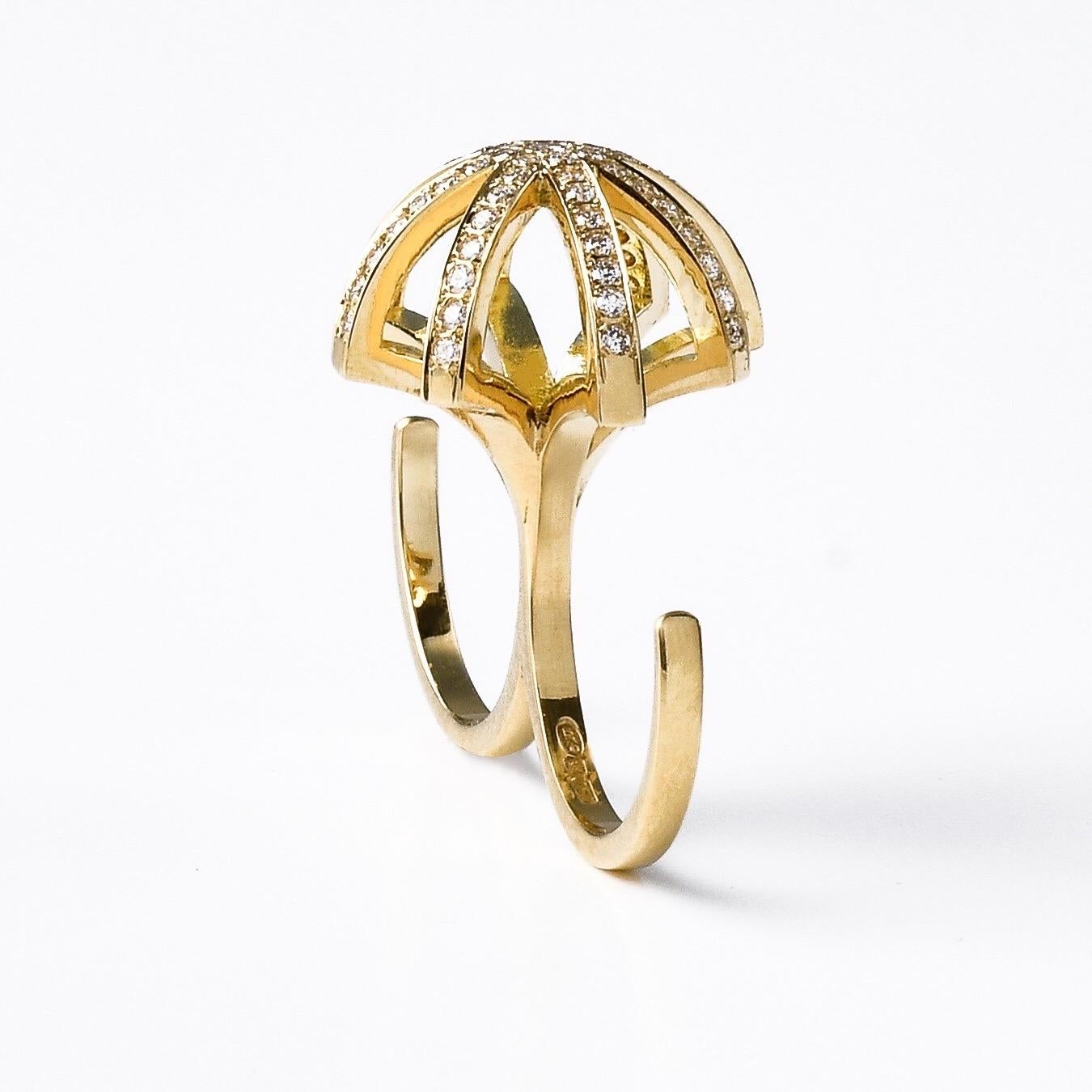 Contemporary Star Ring in 18K Yellow Gold and White Diamonds Two Finger Gold and Diamond Ring For Sale