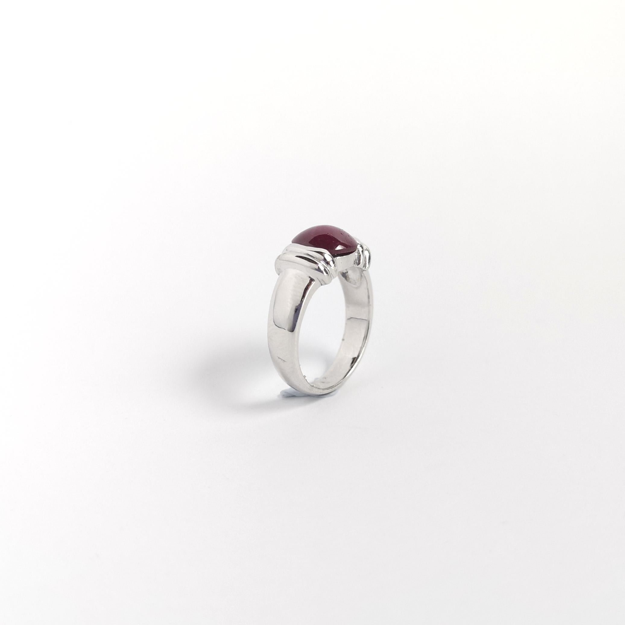 Anillo de rubí estrella engastado en oro blanco de 18 quilates en venta 6