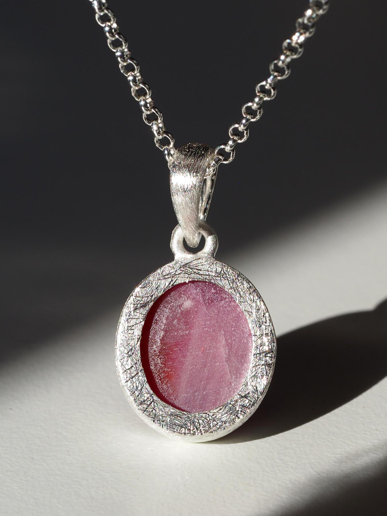 Collana d'argento con rubino stella Nature Red 15 ct Ciondolo con gemma di rubino regalo LOTR in vendita 3