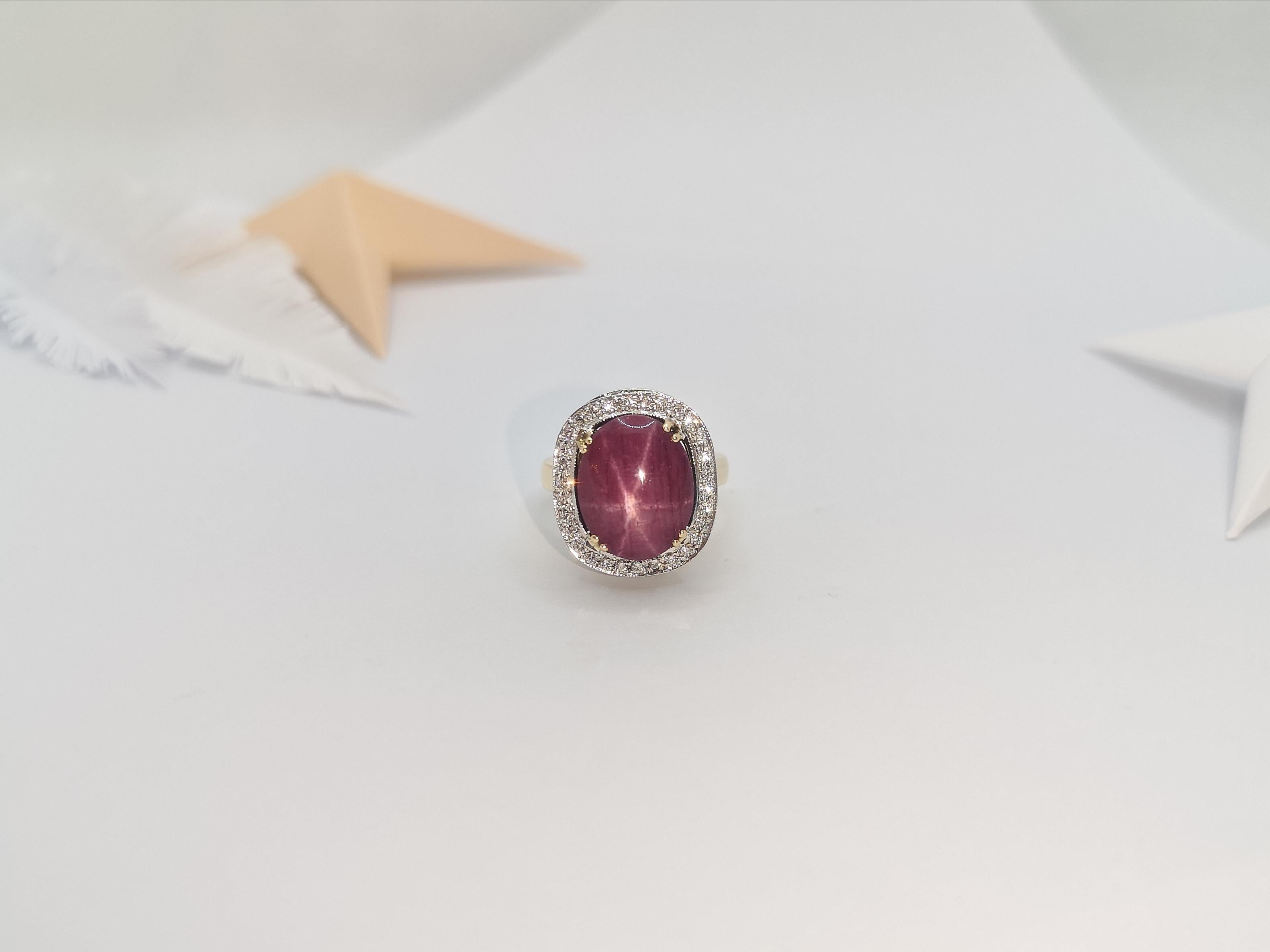 Star Ruby with Diamond Ring Set in 18 Karat Gold Settings For Sale 2