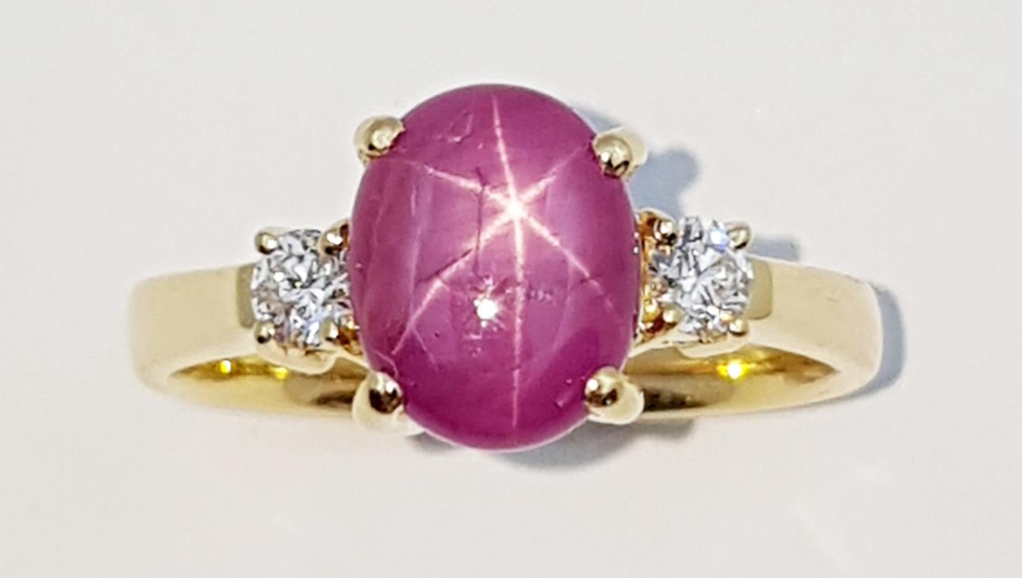 Women's Certified Unheated Star Ruby with Diamond Ring Set in 18 Karat Gold Settings For Sale