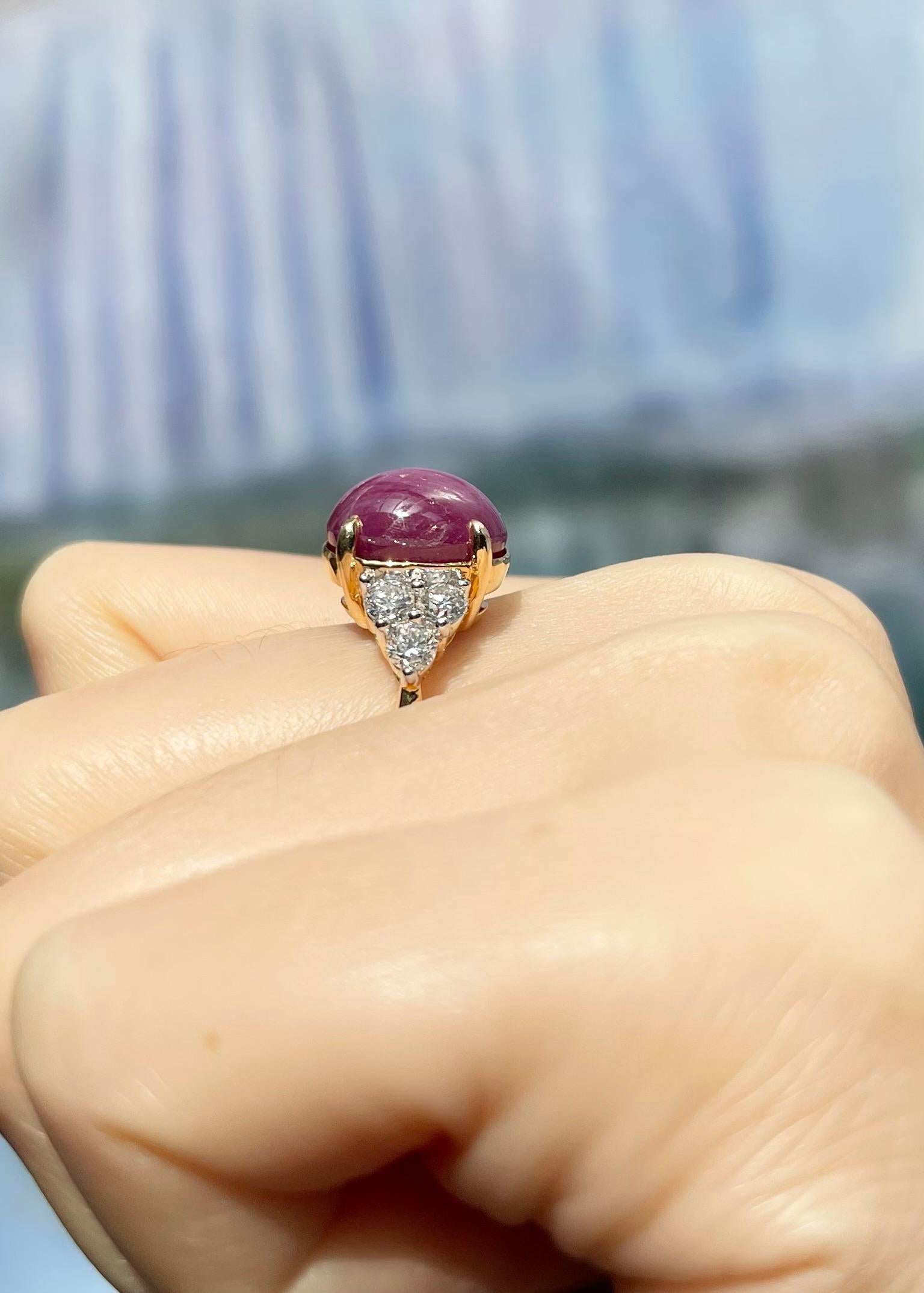 Sternrubin mit Diamantring in 18K Goldfassung im Zustand „Neu“ im Angebot in Bangkok, TH