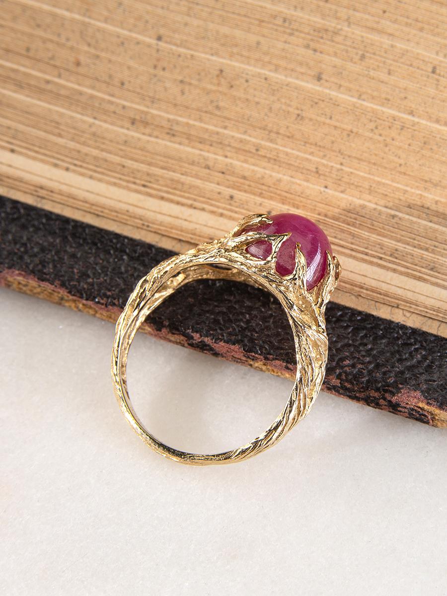 Star Ruby Yellow Gold Ring Natural Cabochon Gem Pink Unisex engagement ring For Sale 6