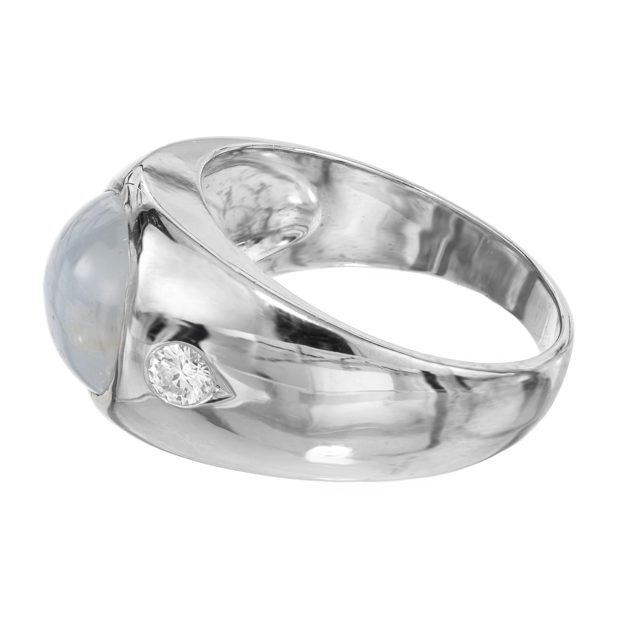 GIA 5.00 Cabochon Star Sapphire Diamond Bague trois pierres pour homme en or blanc en vente 1