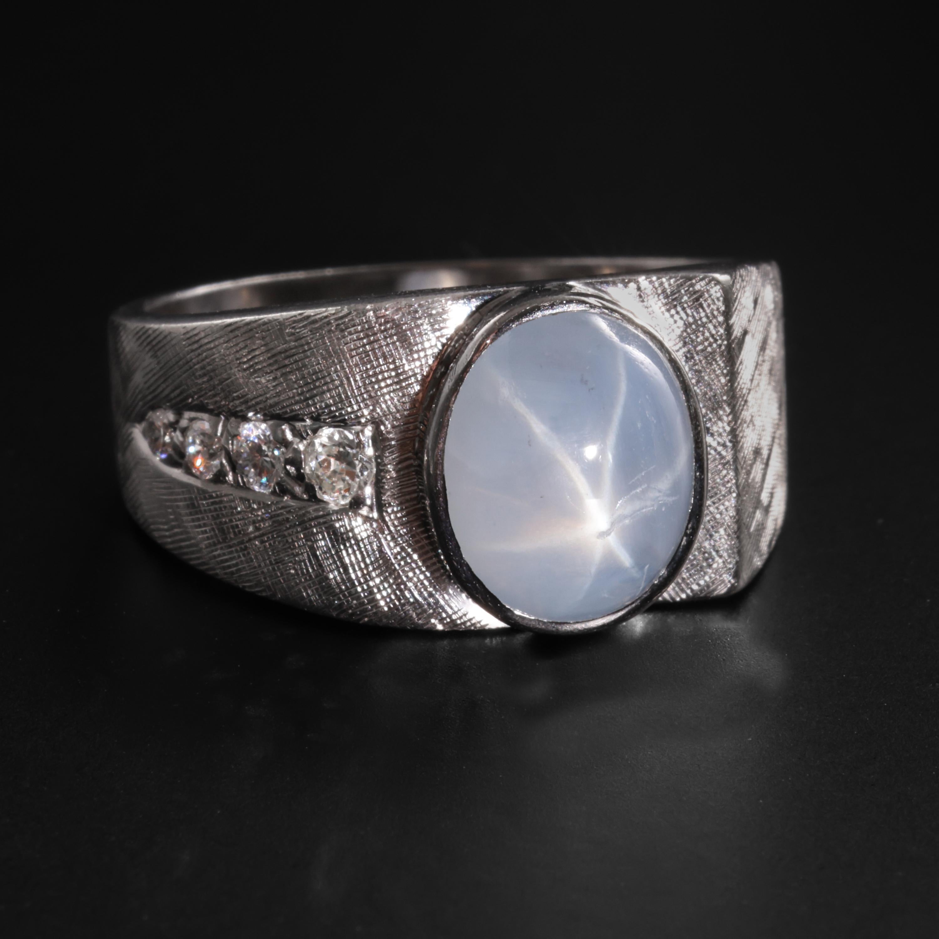 Sternsaphir-Ring aus der Mitte des Jahrhunderts Pristine (Moderne) im Angebot