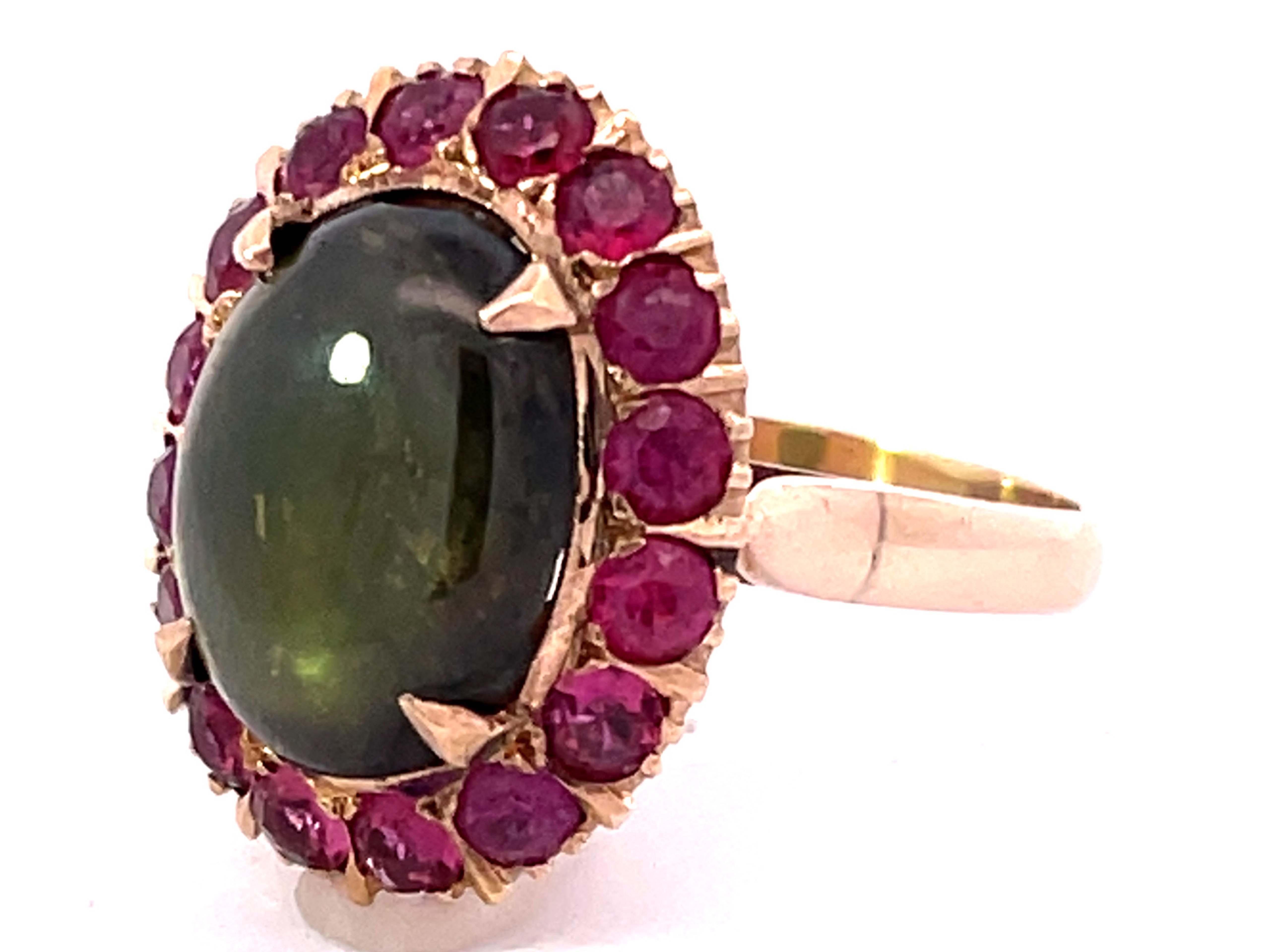 Star Sapphire Ruby Halo Ring in 18k Yellow Gold For Sale 1