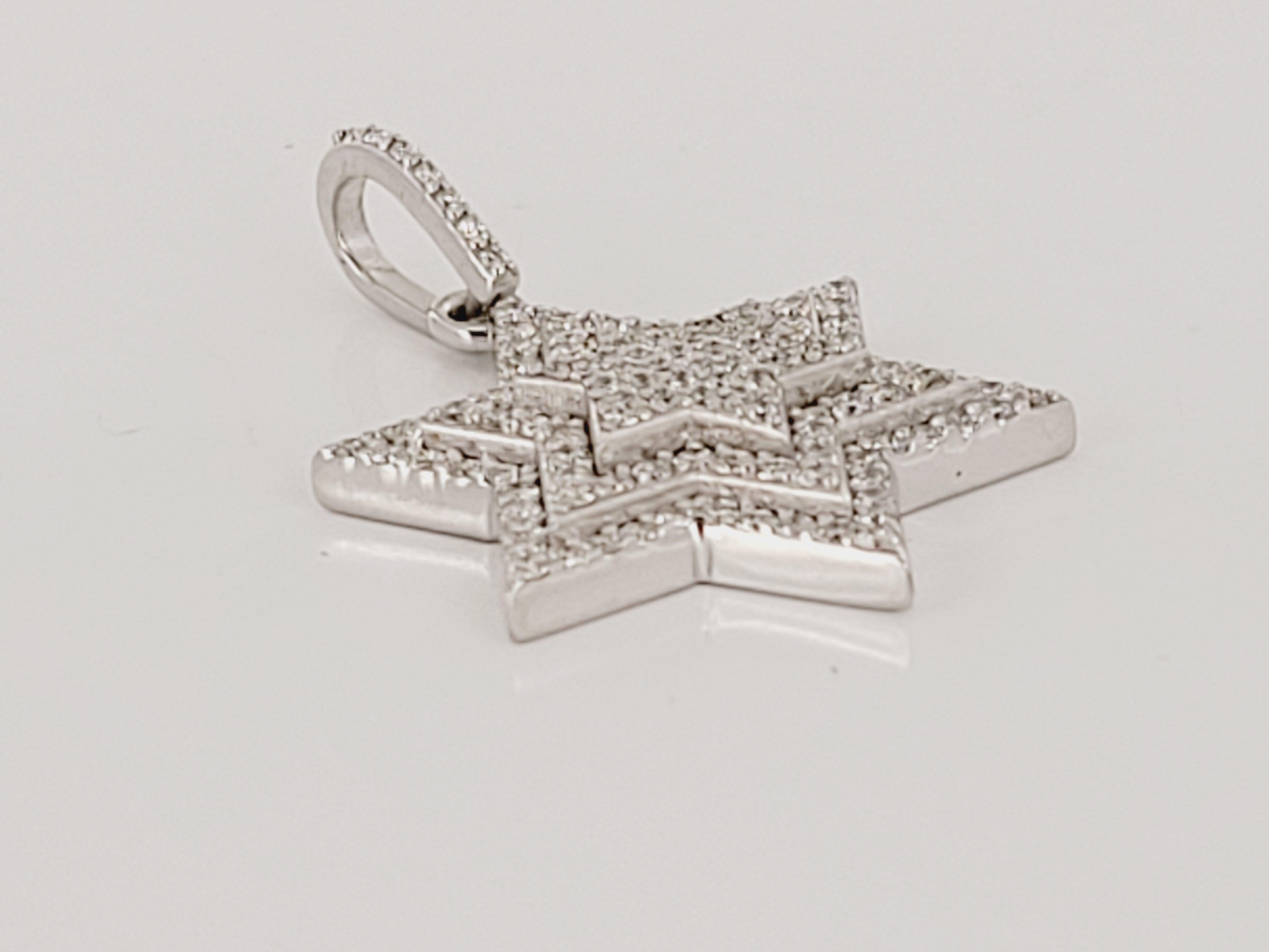 Forme d'étoile  Pendentif en or blanc 14 k.  avec des diamants Unisexe en vente