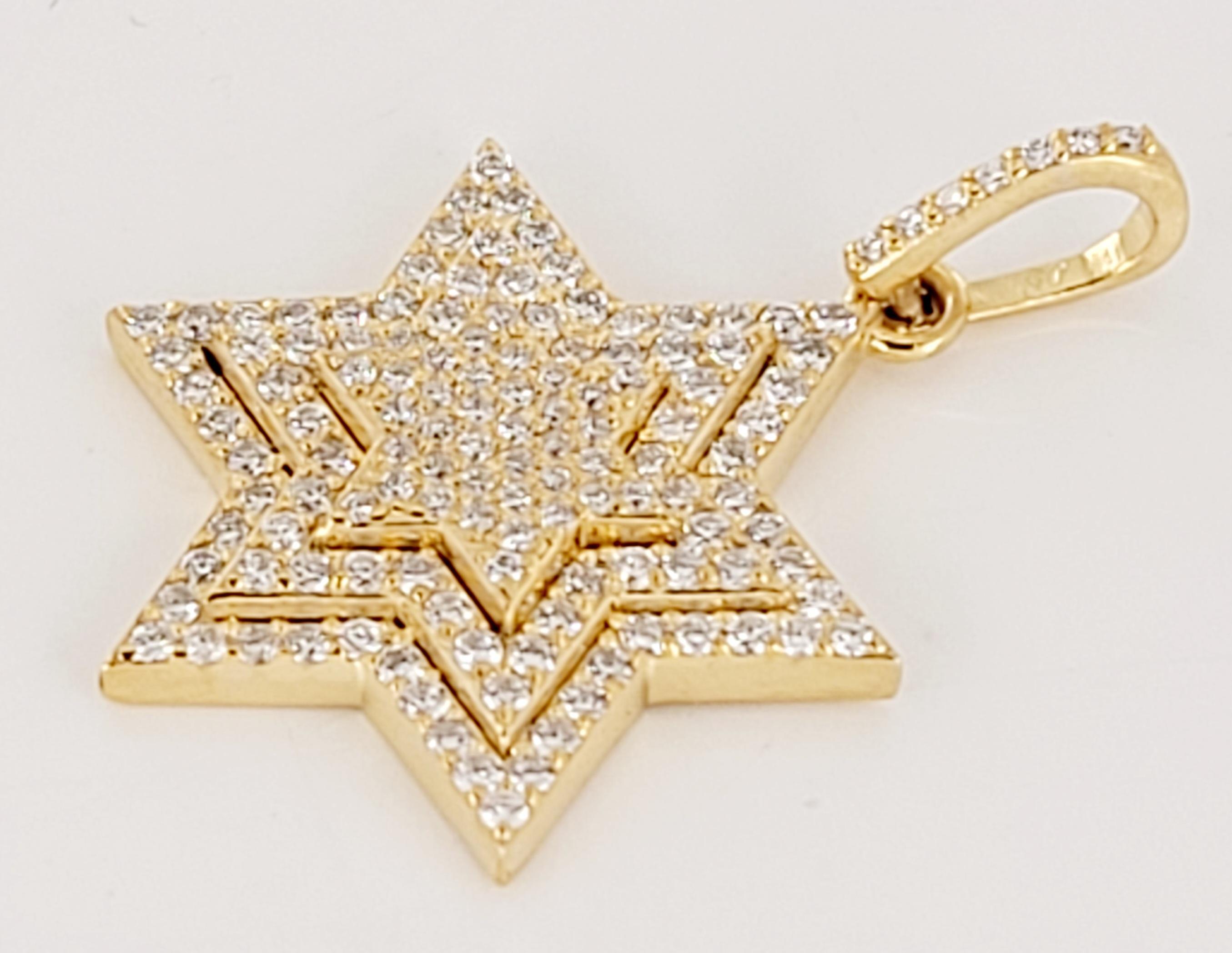 Pendentif étoile en or jaune 14 carats avec diamants Unisexe en vente