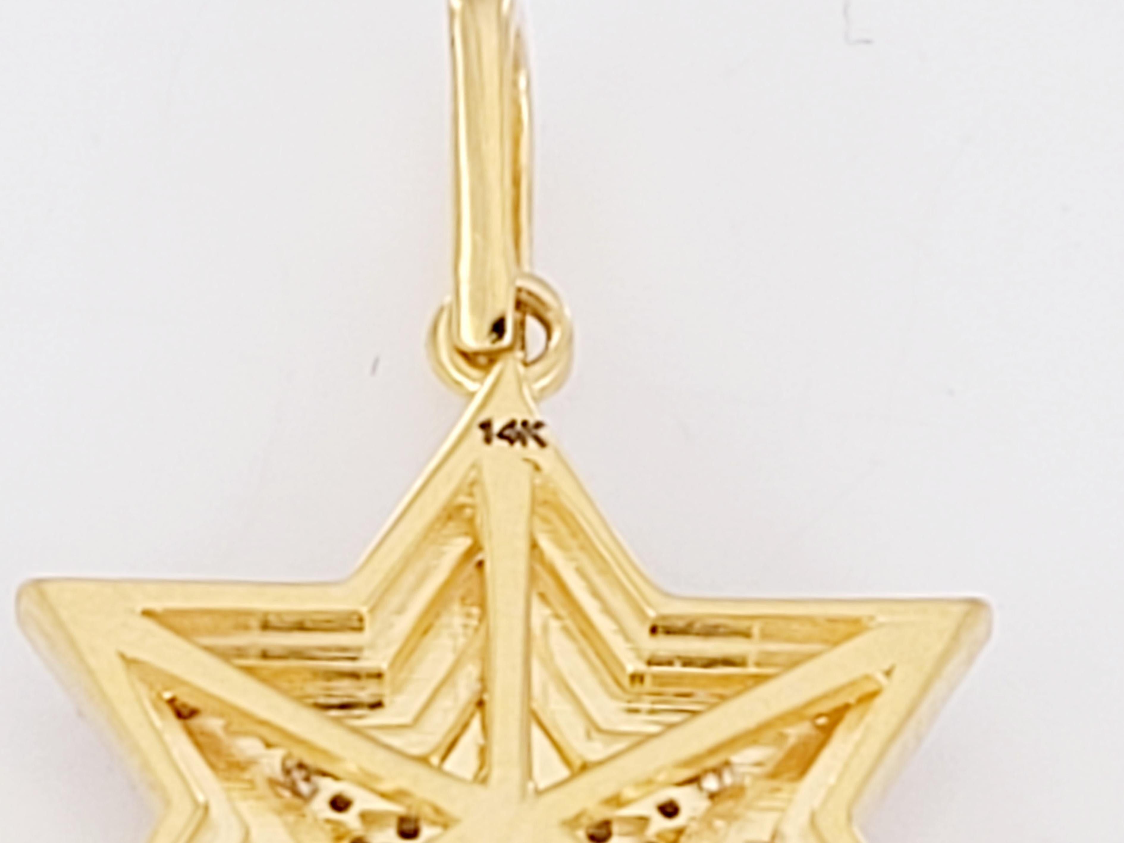 Star Shape Pendant in14K Yellow Gold with Diamonds For Sale 1