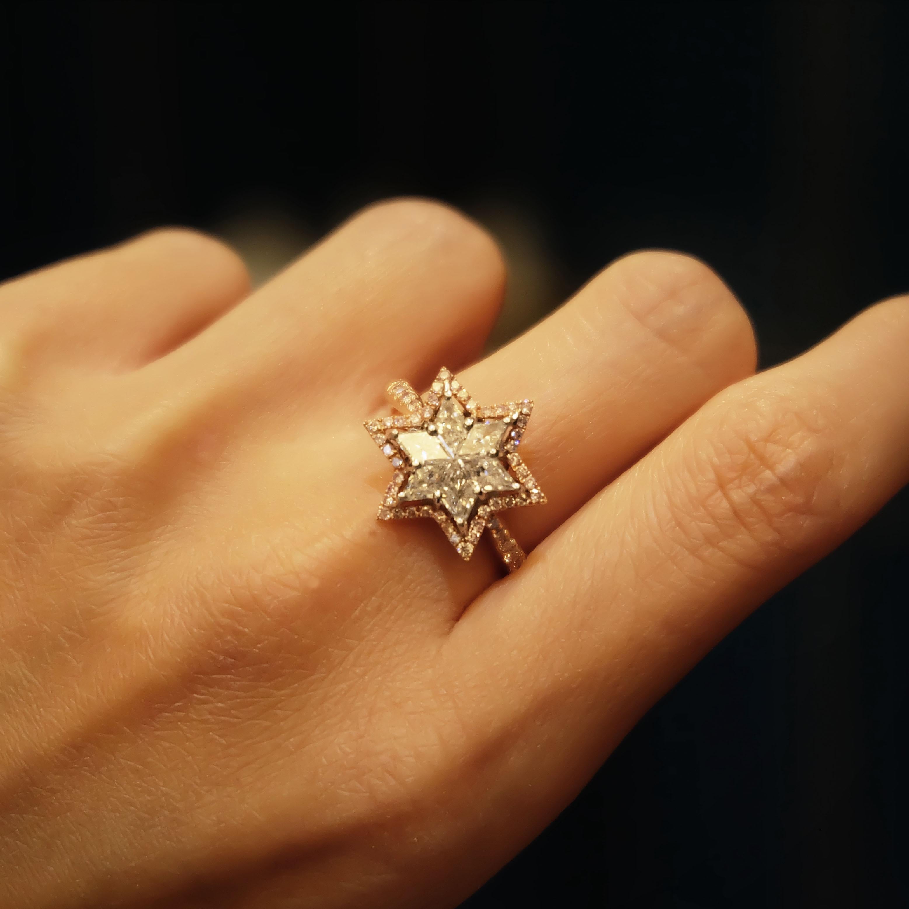 Art Nouveau Star Shaped Diamond and Pink Diamond Combination Bridal Engagement Ring For Sale