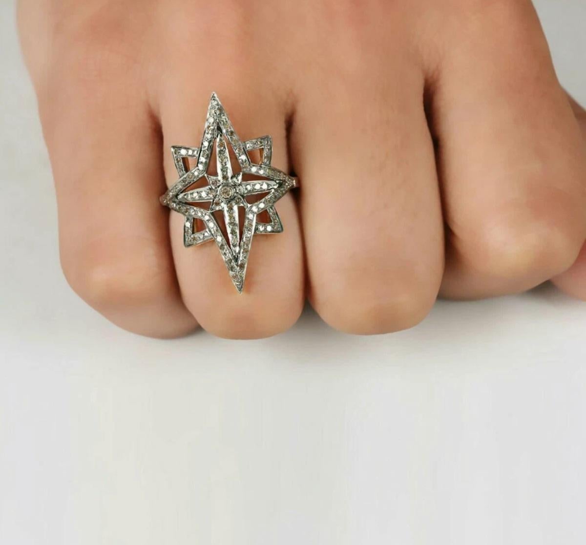 Taglio rotondo Anello a forma di stella Anello in argento 925 con pavé di diamanti Anello di design Regalo casuale in vendita