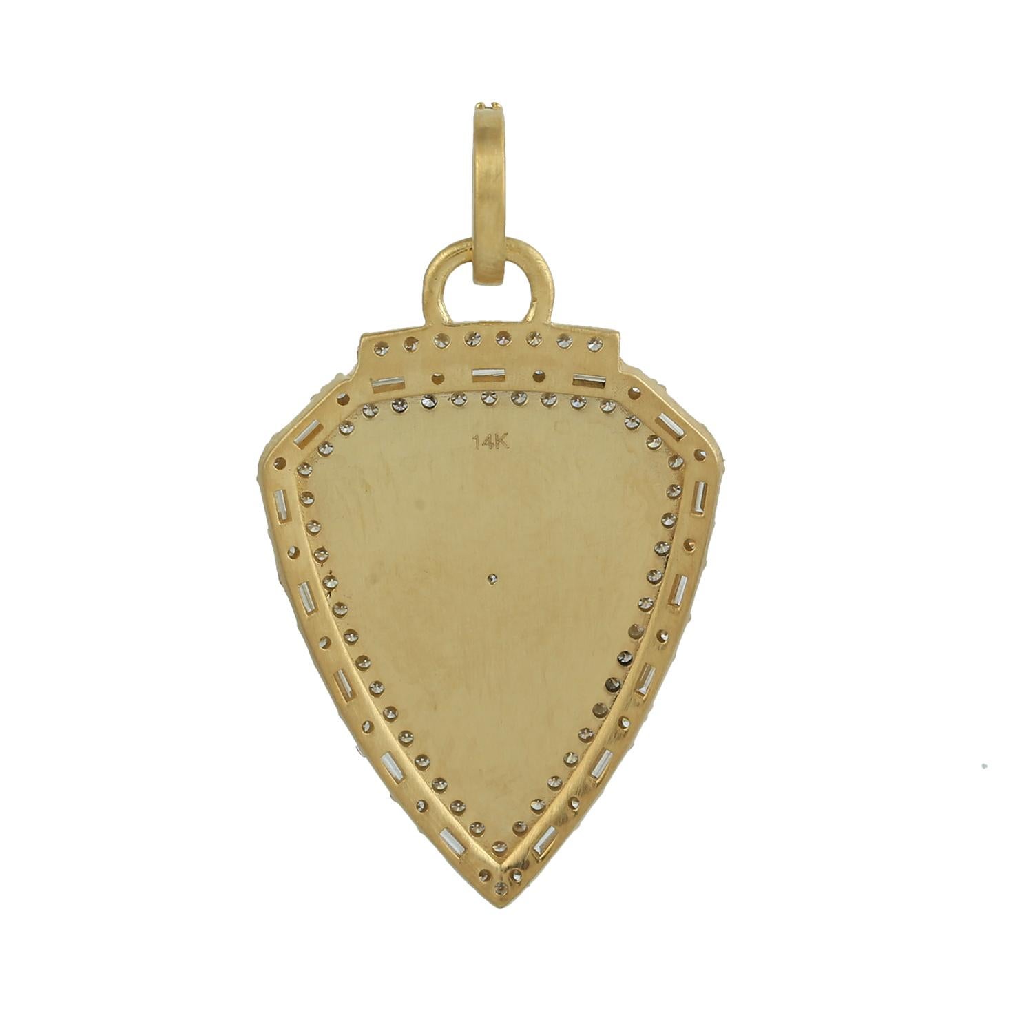Star Shield Pendant With Diamonds Made In 14k Yellow Gold Corte mixto en venta