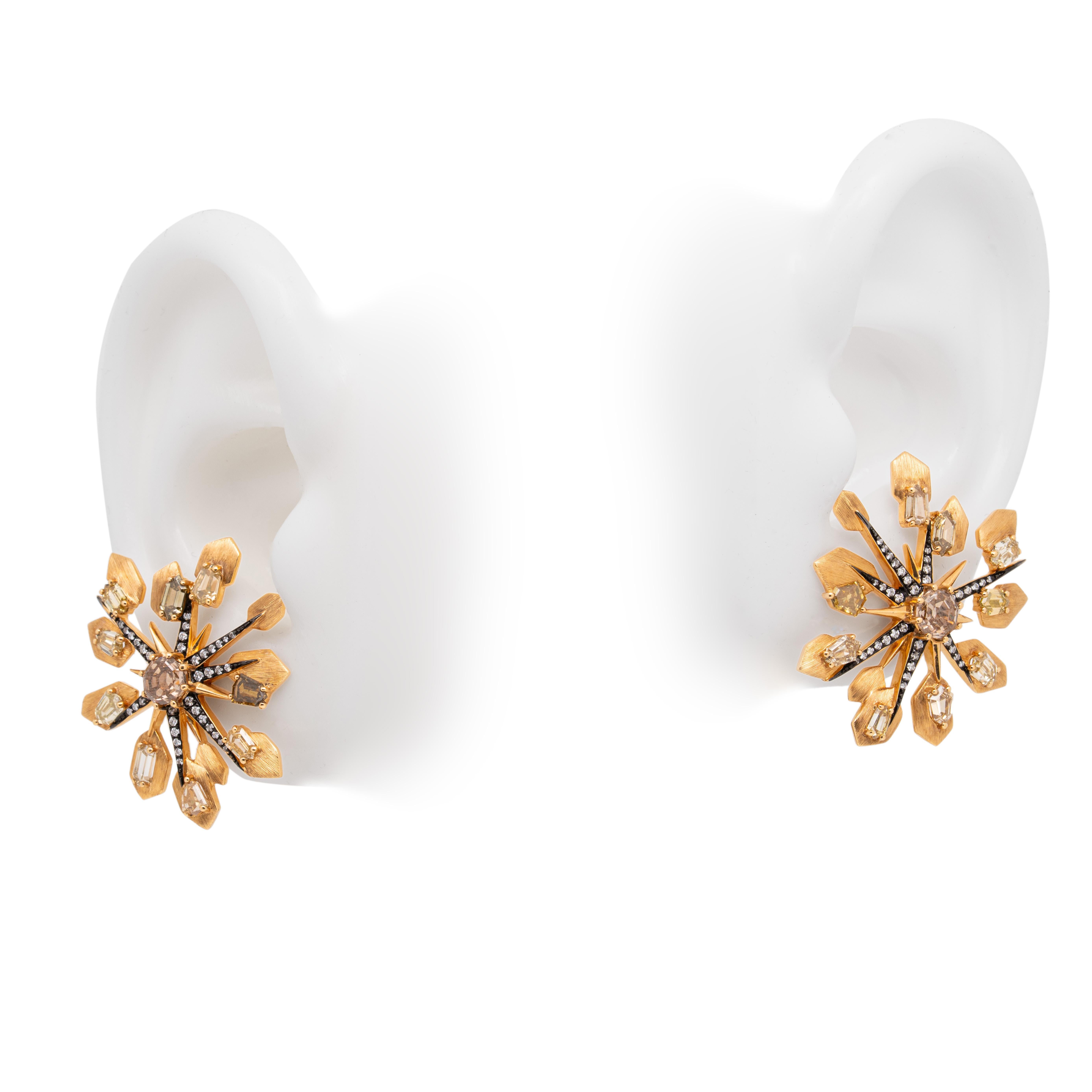 Moderne Boucles d'oreilles en diamant brillant, or jaune 18K, Austy Lee en vente