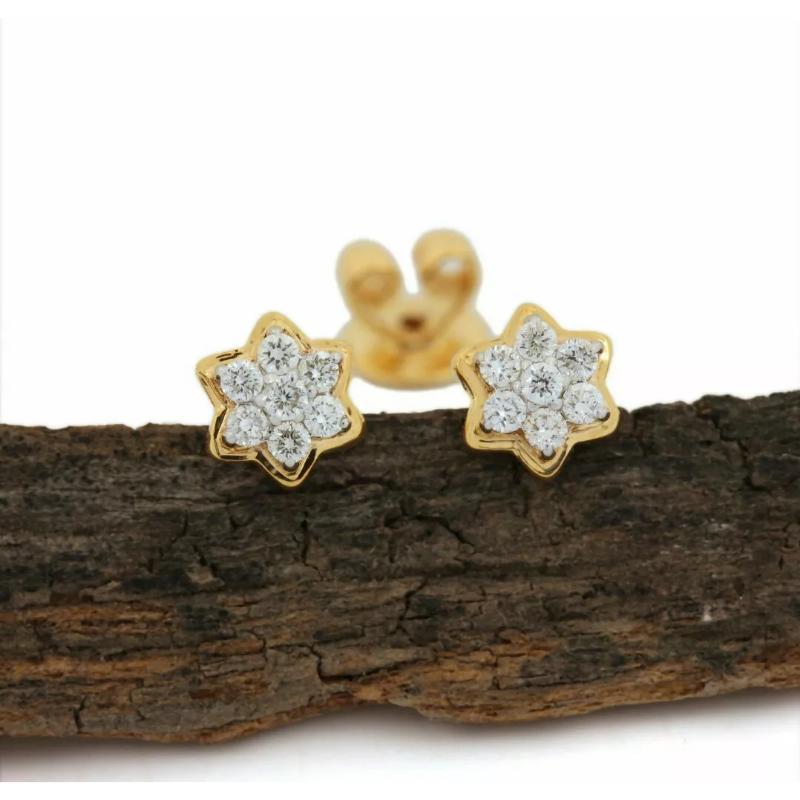 Star Stud Earring 14k Solid Gold Diamond Minimalist Designer Jewelry In New Condition For Sale In Chicago, IL
