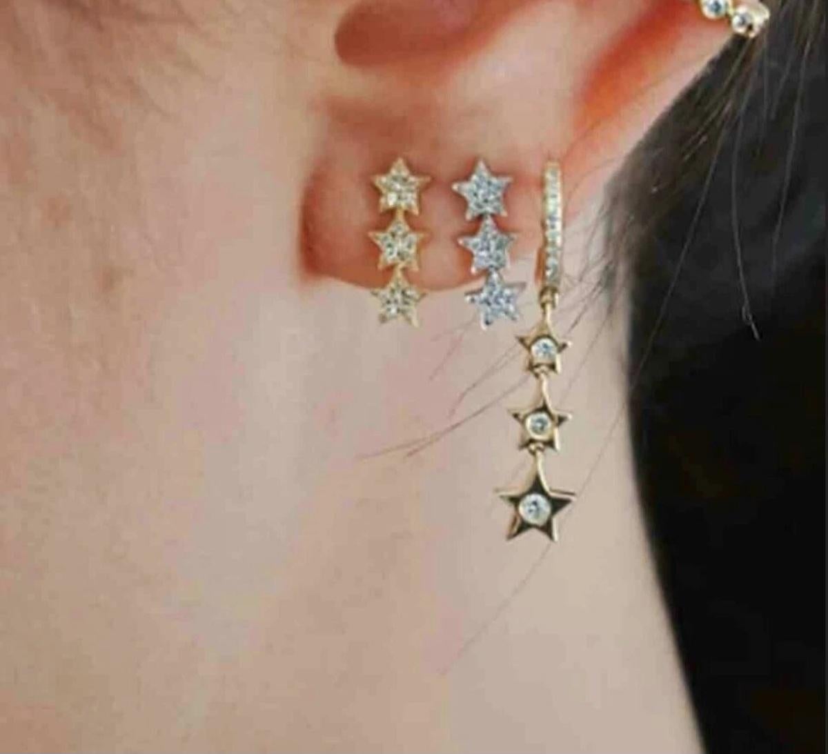 Orecchini a stella in oro massiccio 14K per donne Orecchini d'oro fatti a mano. in vendita 2