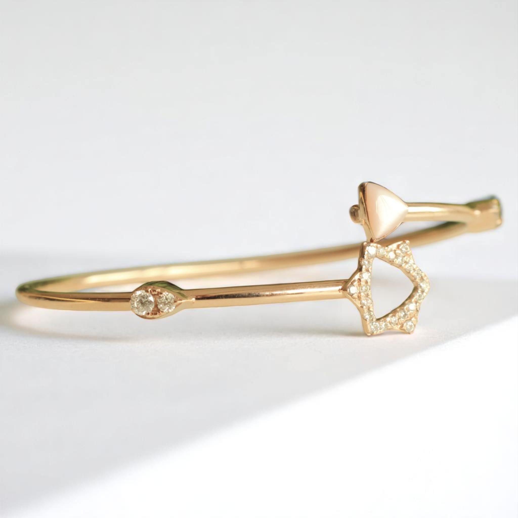 Women's Star Triangle Diamond Bracelet in 14K Solid Gold (Certified) For Sale