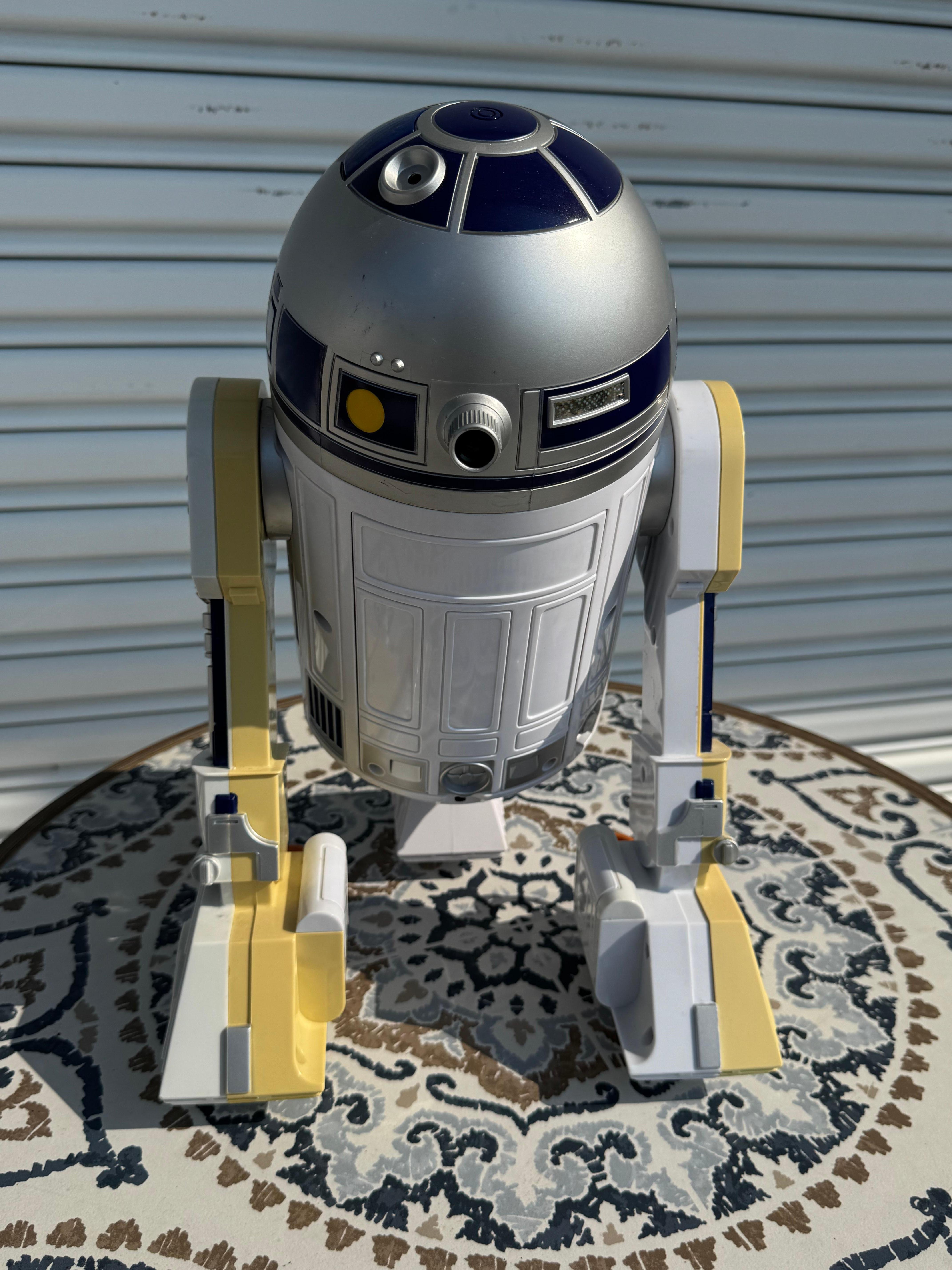 American Star Wars R2D2 Voice Activated Toy Robot For Sale