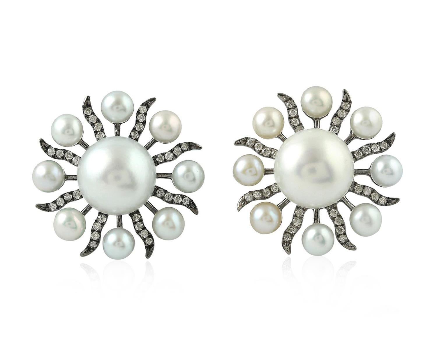 Mixed Cut Starburst 15.4 Carat Pearl 18 Karat Gold Diamond Stud Earrings For Sale