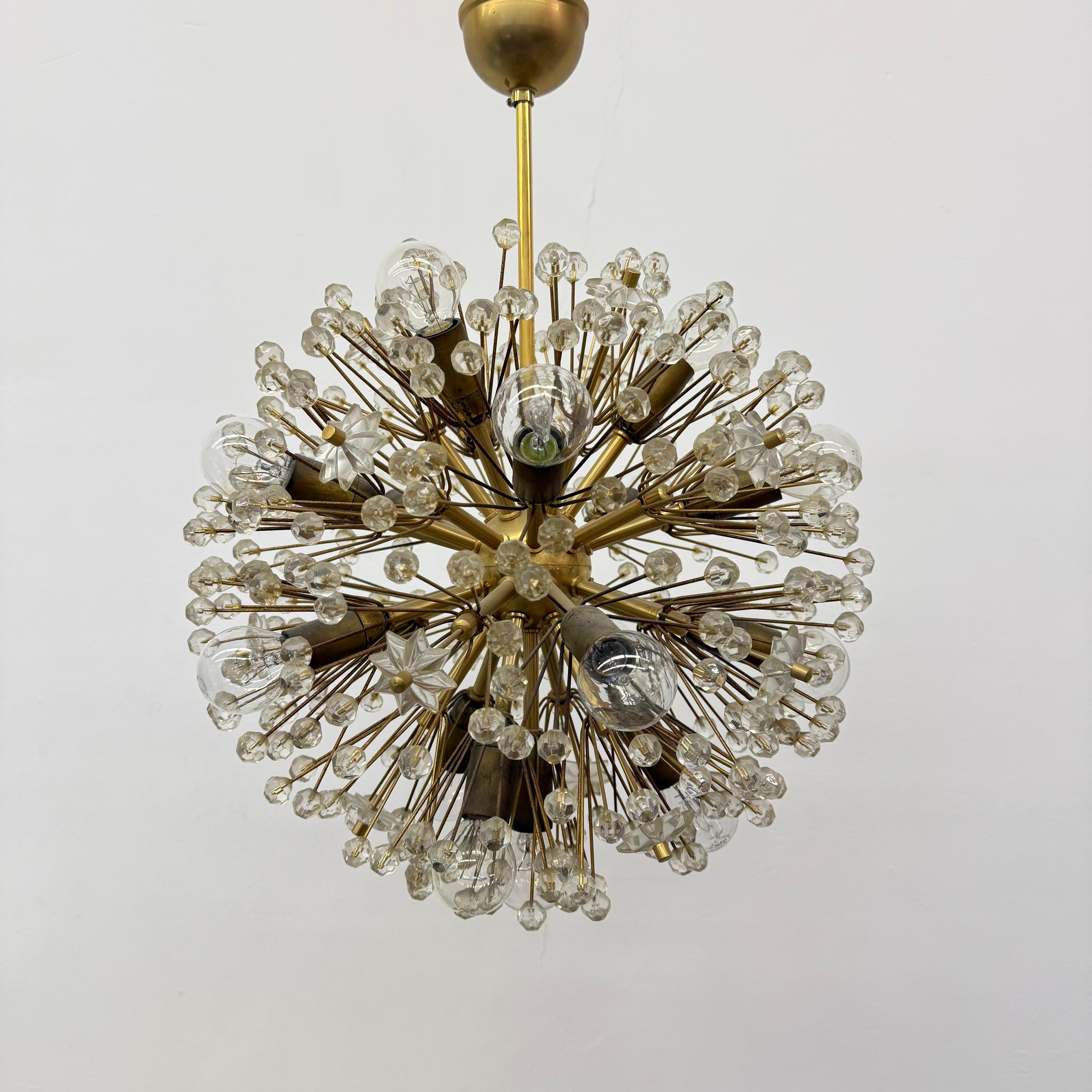 Araña de latón Starburst de Emil Stejnar ,  Austria Años 60 mediados del siglo XX en venta