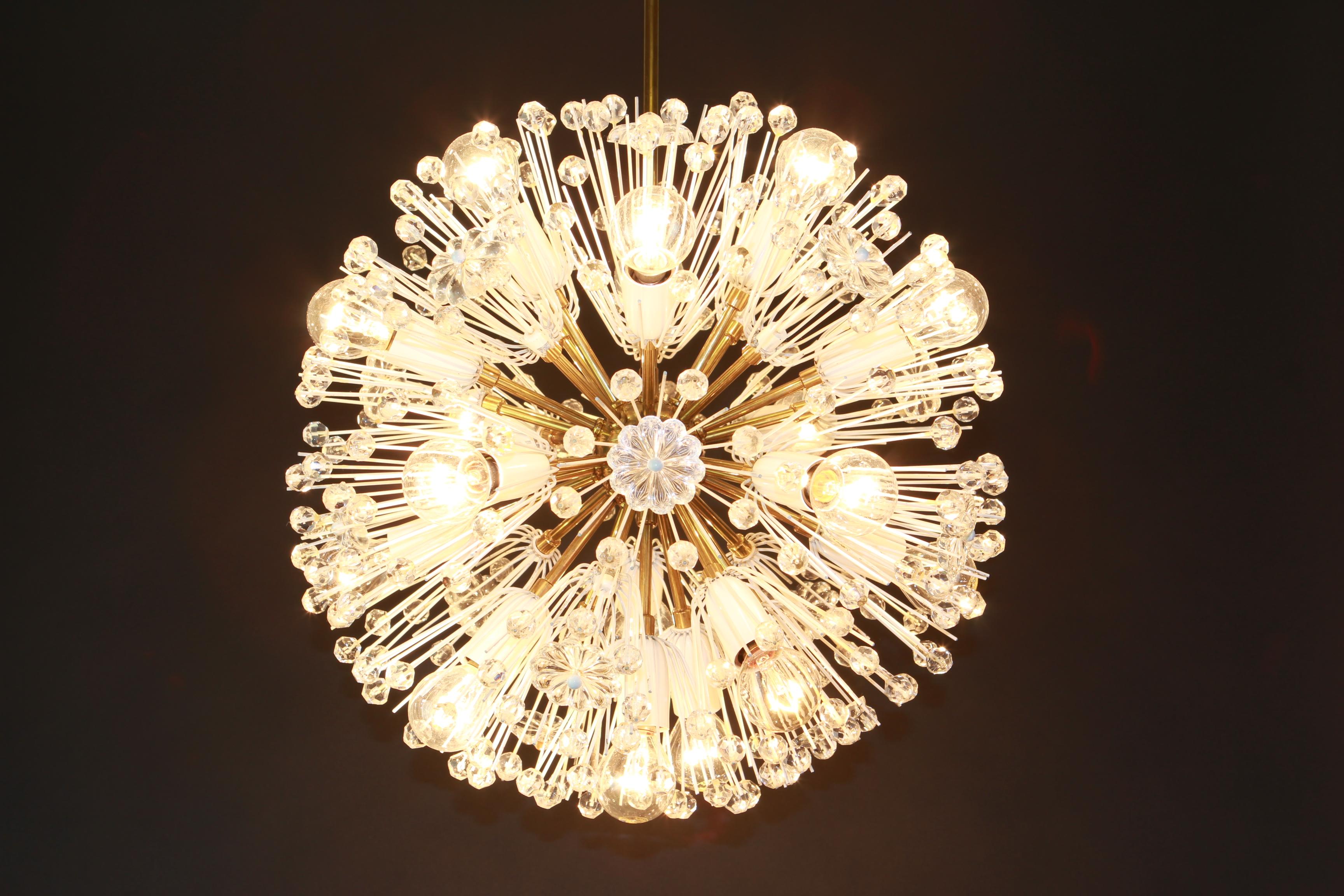 Ottone Lampadario a stella in ottone di Emil Stejnar, Austria, anni '60 in vendita
