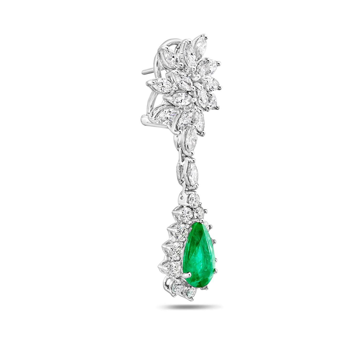 Contemporary Starburst Earrings with Pear Shaped Emerald & VS Diamonds in 18k White Gold For Sale