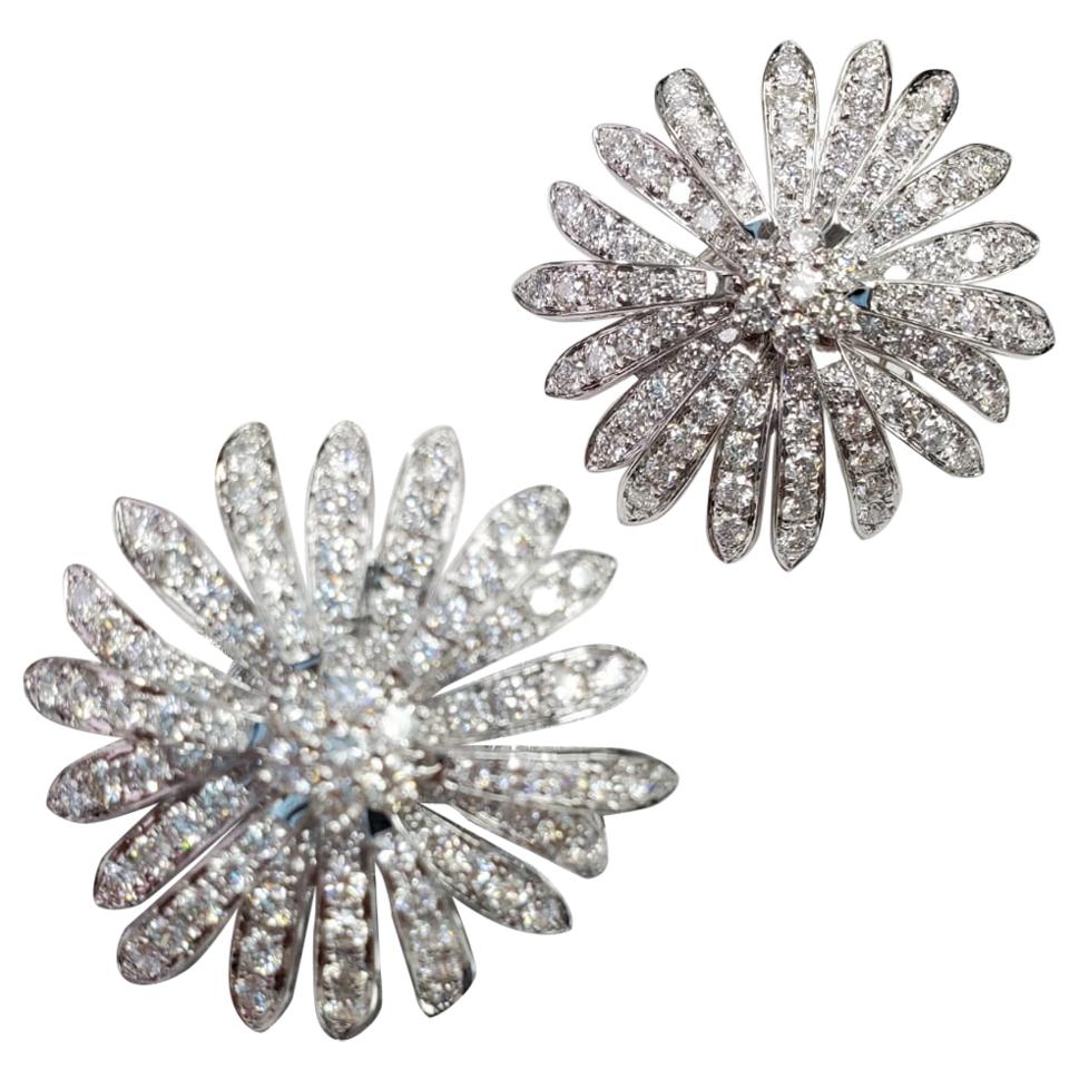 THE STARBURST EARRINGS - PEARLISED PINK main image 0