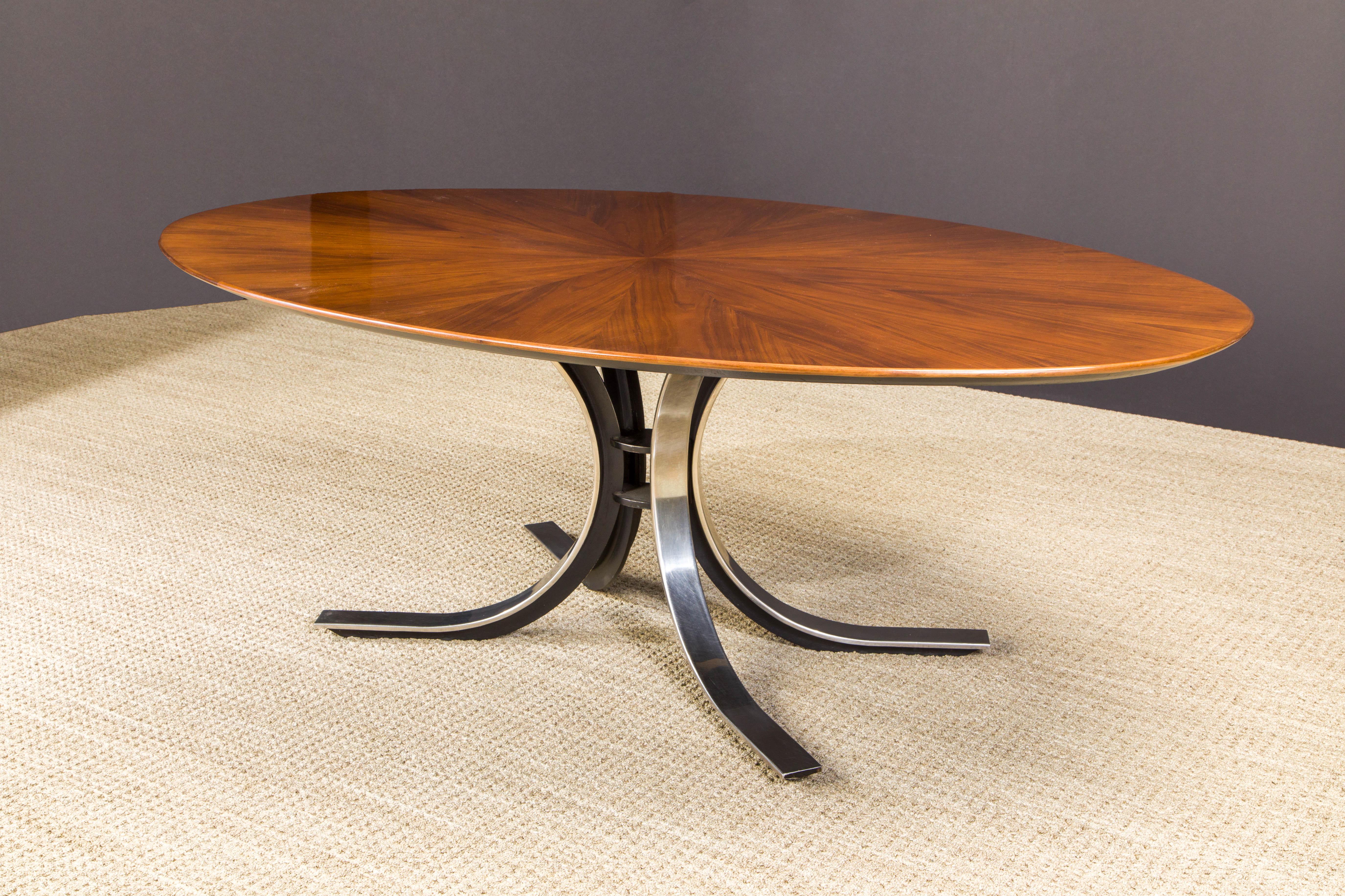 Starburst Oval Dining Table by Osvaldo Borsani for Stow Davis, 1970s, Refinished In Good Condition In Los Angeles, CA