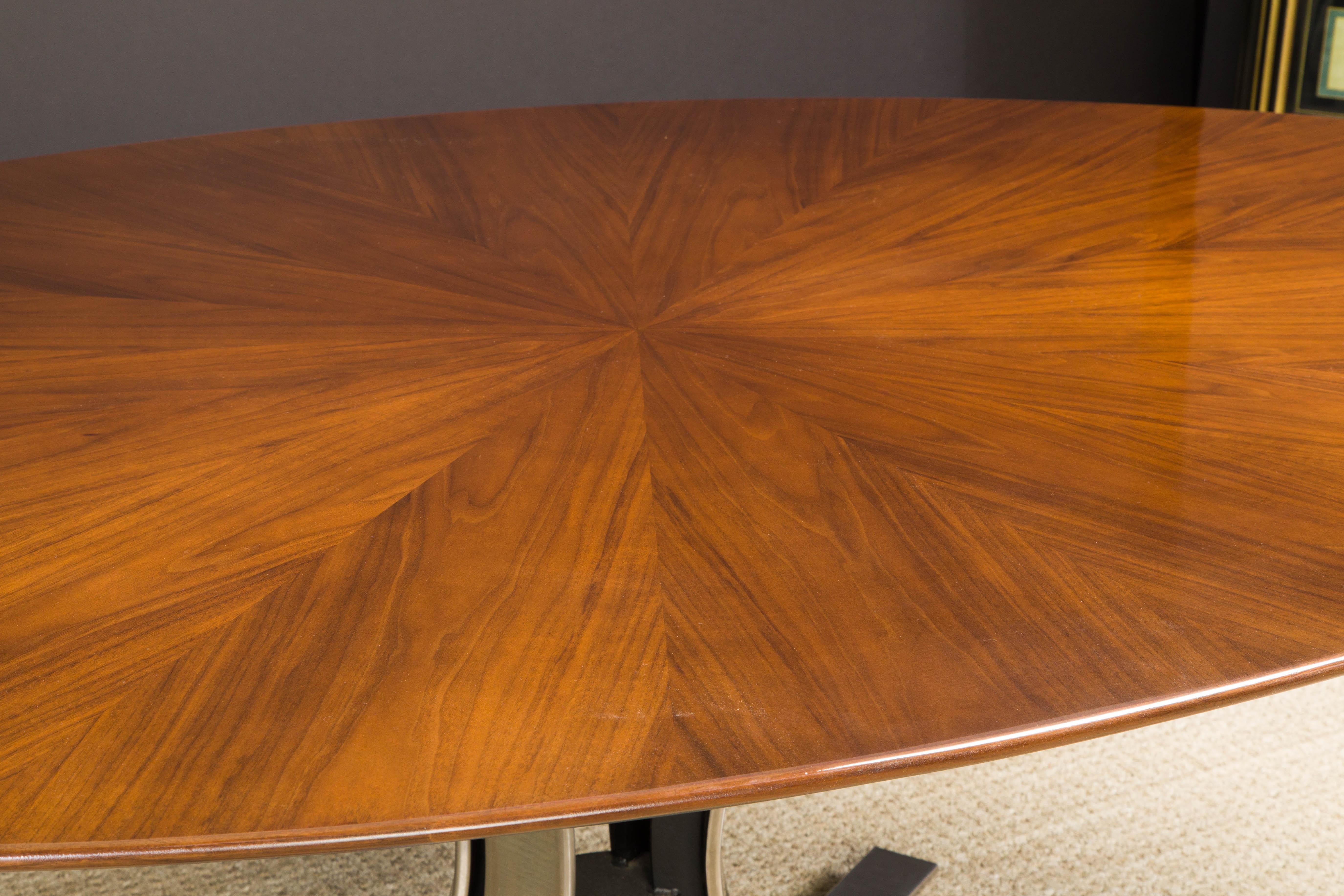 Walnut Starburst Oval Dining Table by Osvaldo Borsani for Stow Davis, 1970s, Refinished