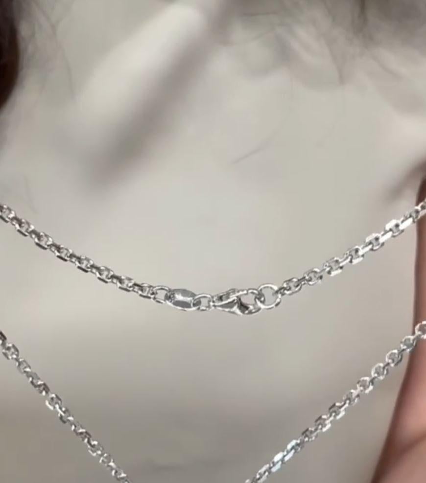 Collana con ciondolo in oro bianco 14K con opale e diamanti in vendita 1