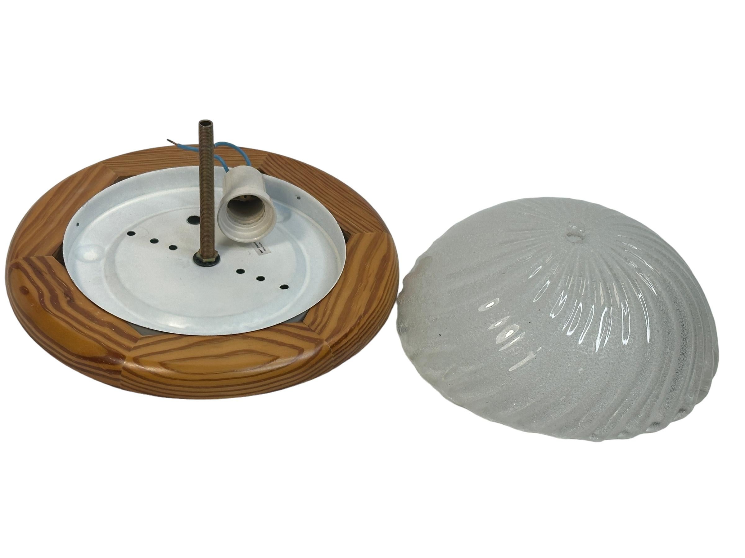 Starburst Pattern Ice Glass and Wood, Flush Mount Ceiling Light, Austria, 1970s For Sale 1