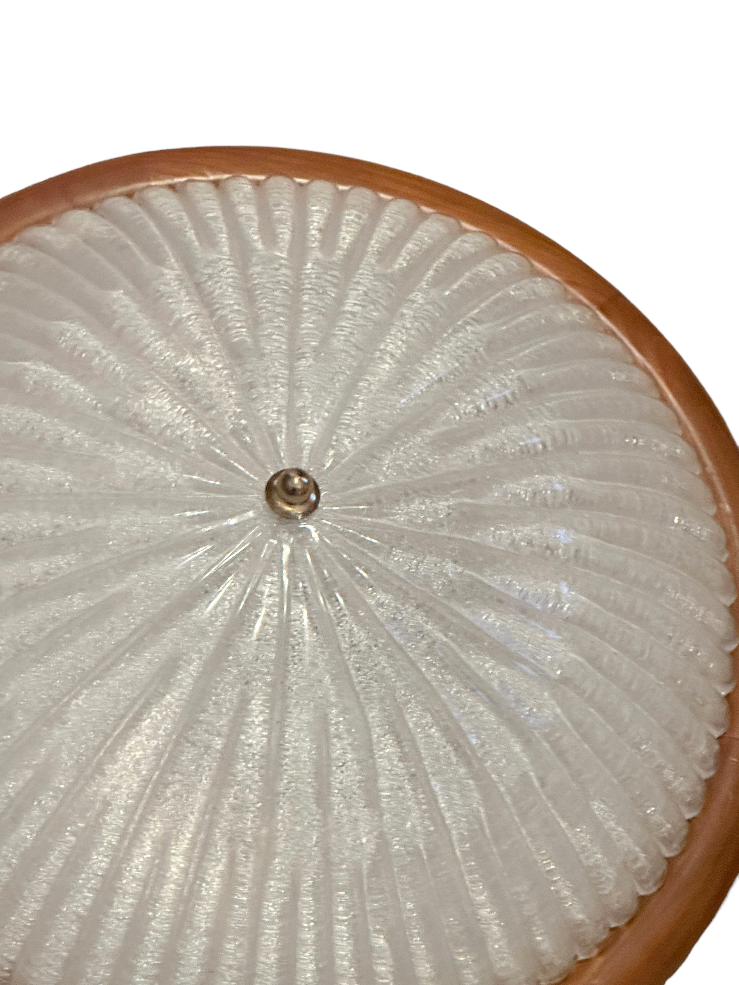 Mid-Century Modern Starburst Pattern Ice Glass and Wood, Flush Mount Ceiling Light, Italy, 1970s For Sale