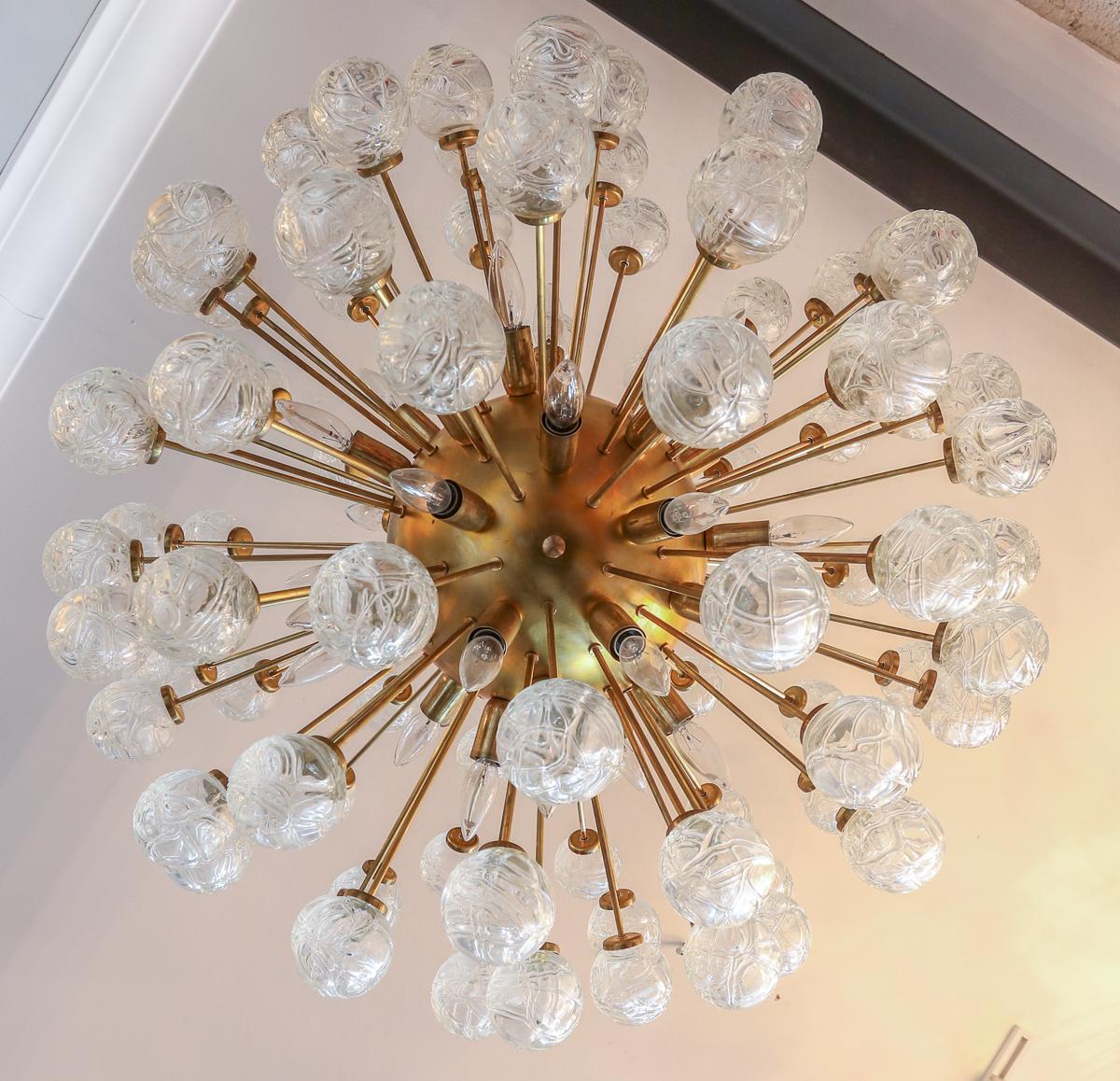 Mid-Century Modern Starburst Sputnik Chandelier with Brass Frame and Flower Shaped Glass, 1980s For Sale