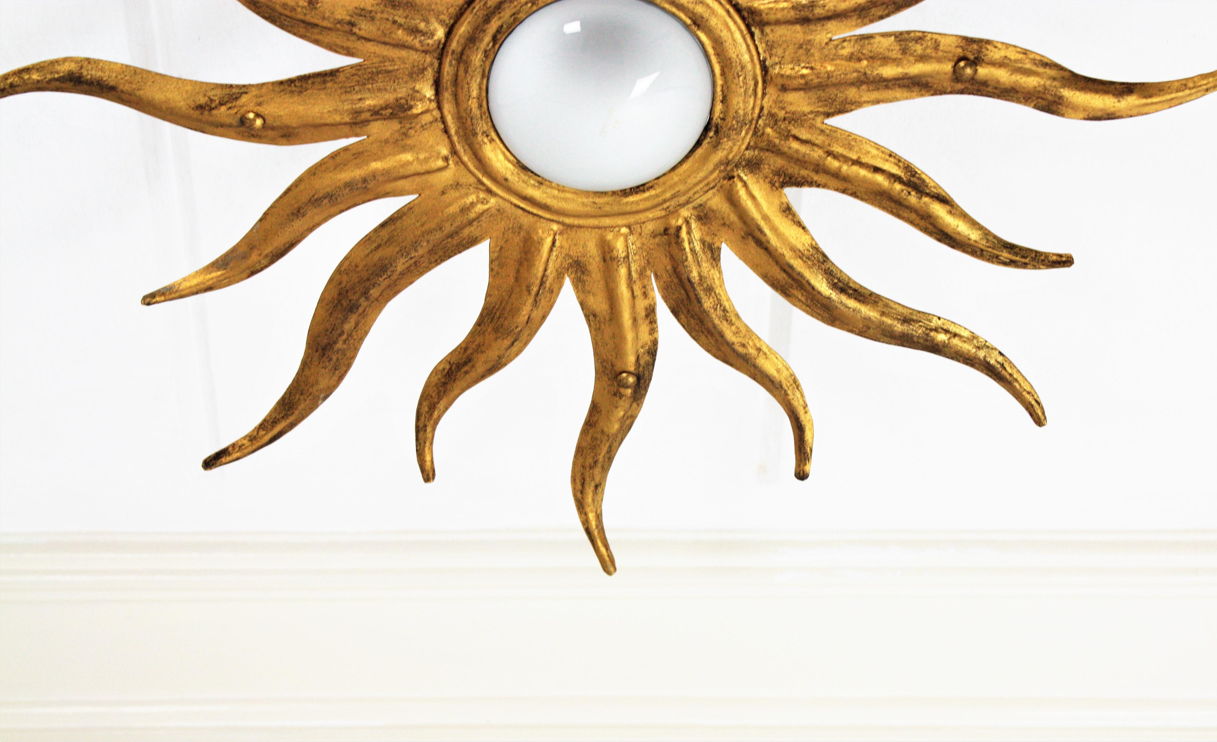 Starburst Sunburst Flust Mount Light Fixture or Chandelier in Gilt Iron In Good Condition In Barcelona, ES