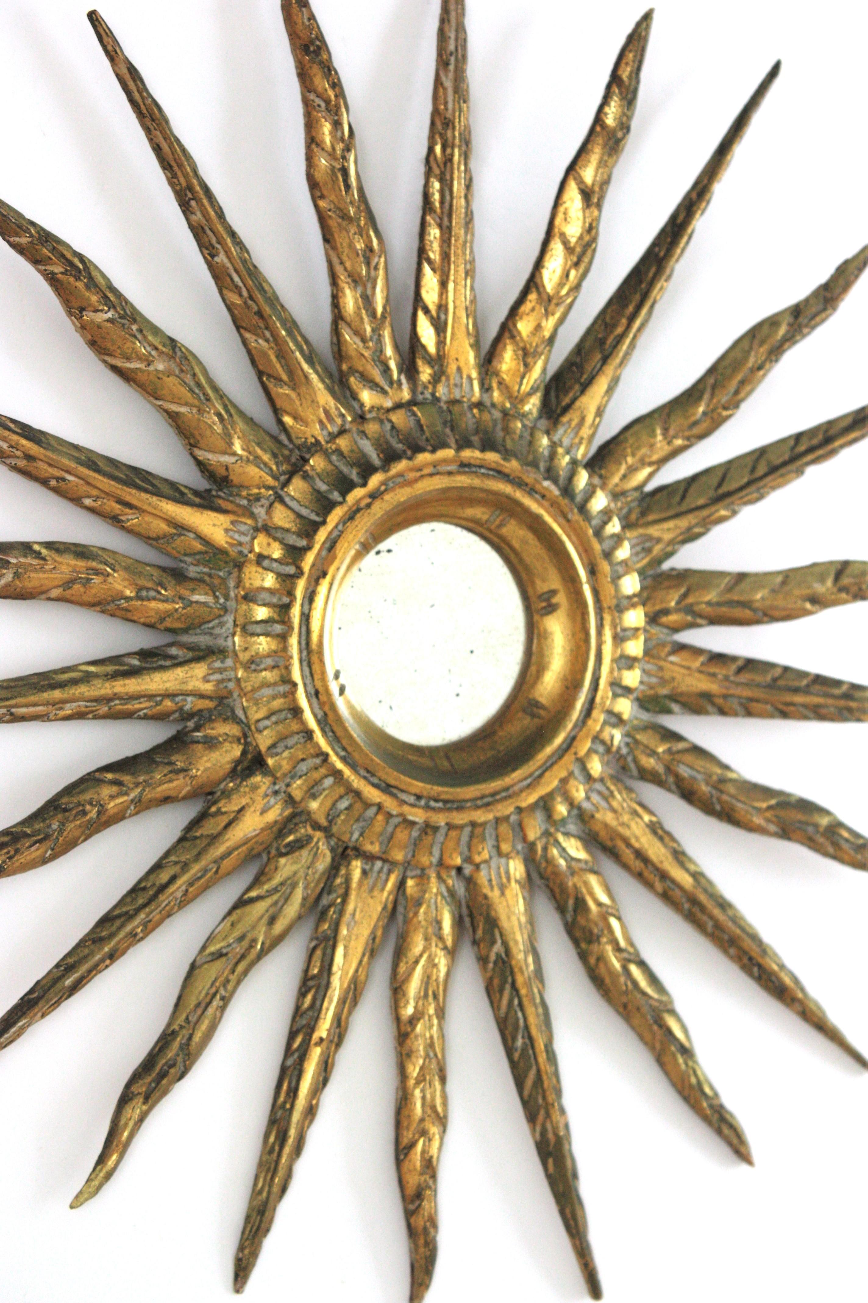 Hollywood Regency Starburst Sunburst Mirror in Giltwood, Spain 1940s For Sale