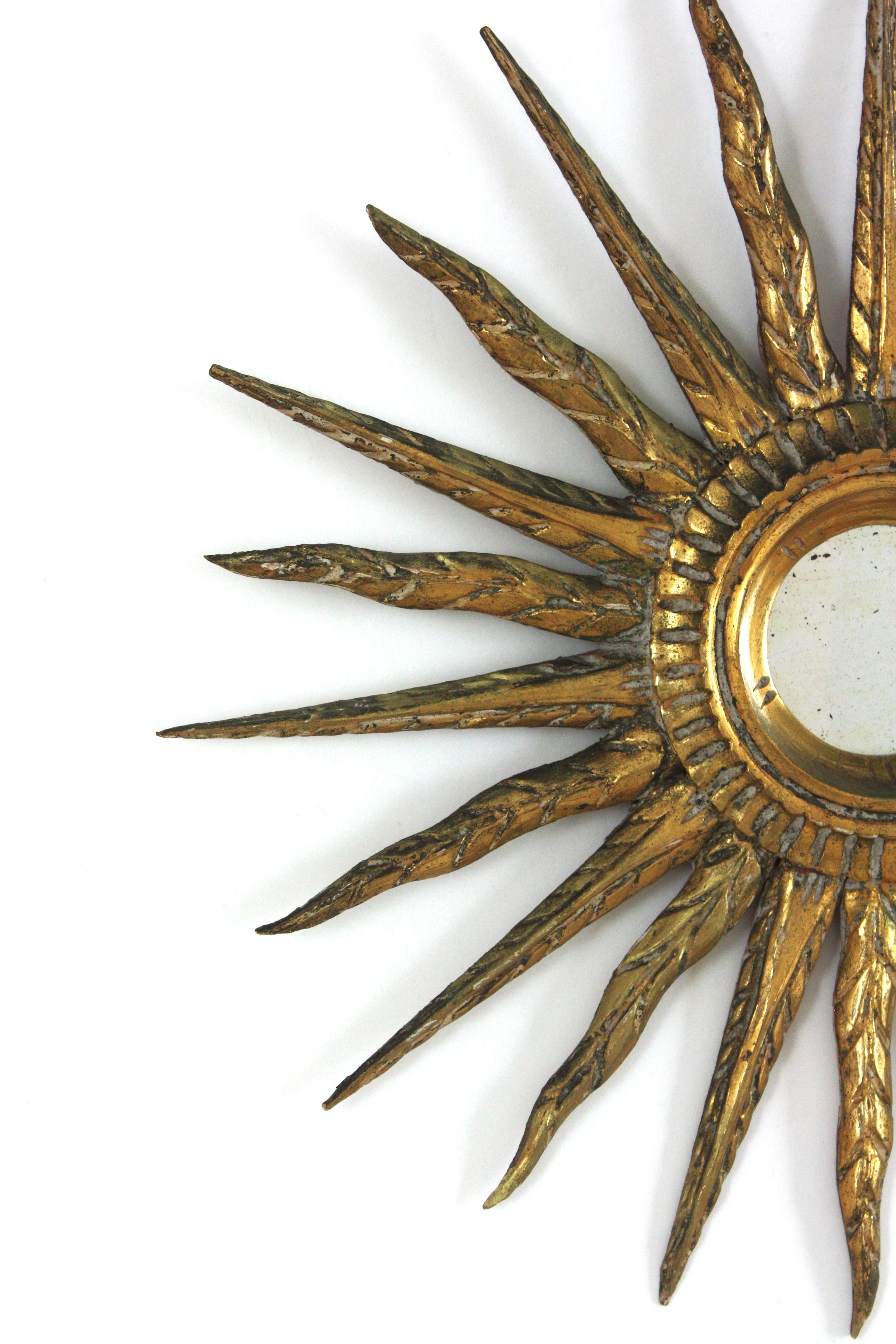 Starburst Sunburst Mirror in Giltwood, Spain 1940s For Sale 2