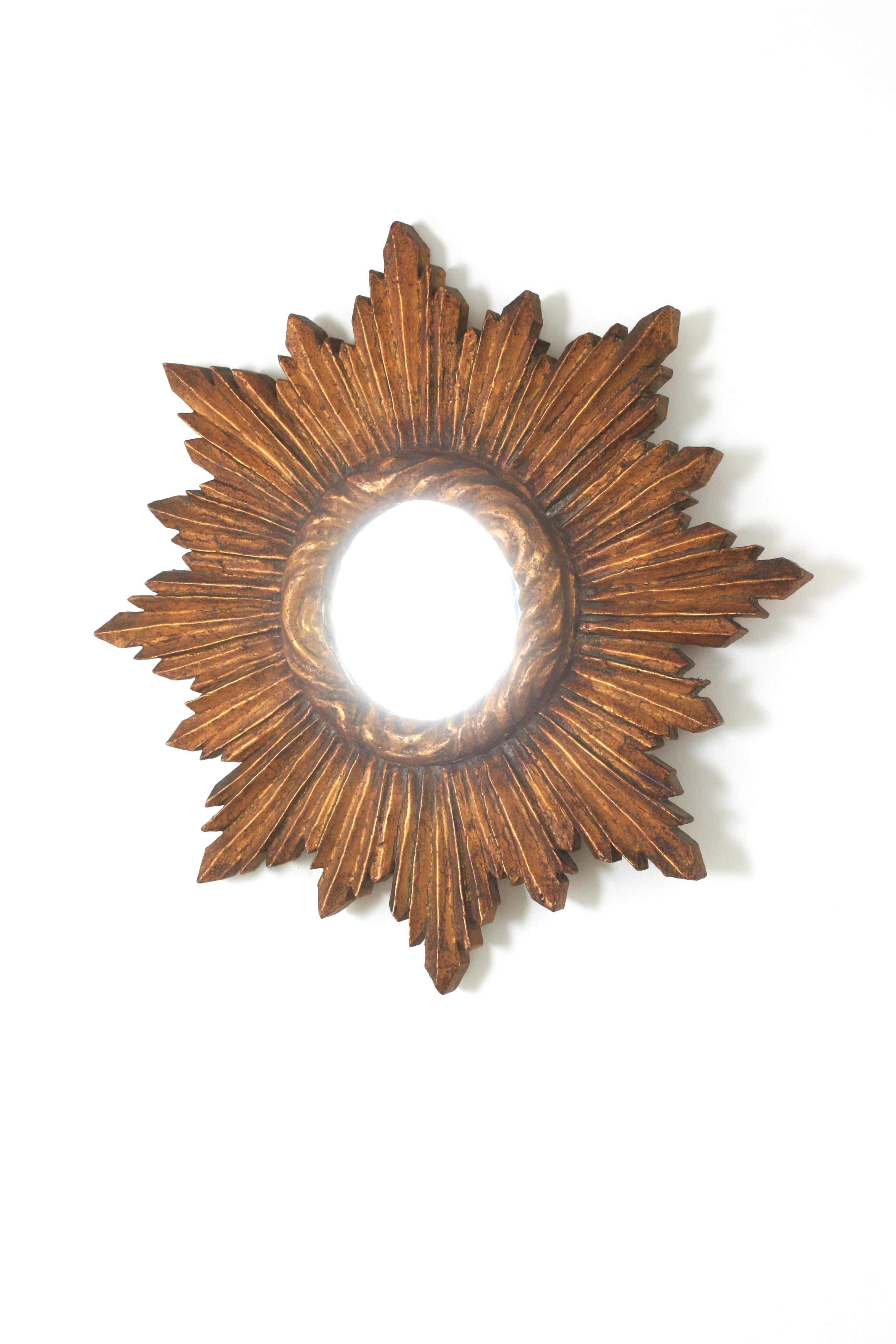 Specchio Starburst Sunburst in legno dorato, barocco spagnolo, anni '40 in vendita 5