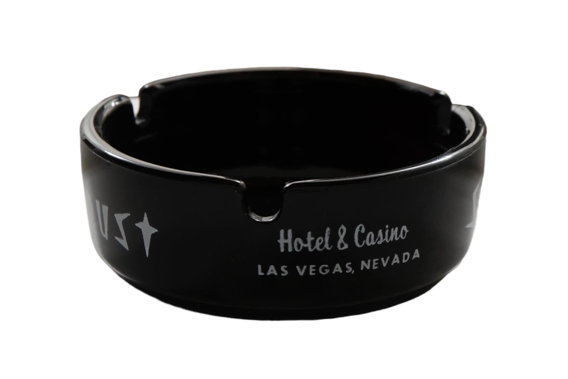 Stardust Las Vegas Black Glass Ashtray In Good Condition For Sale In Bradenton, FL