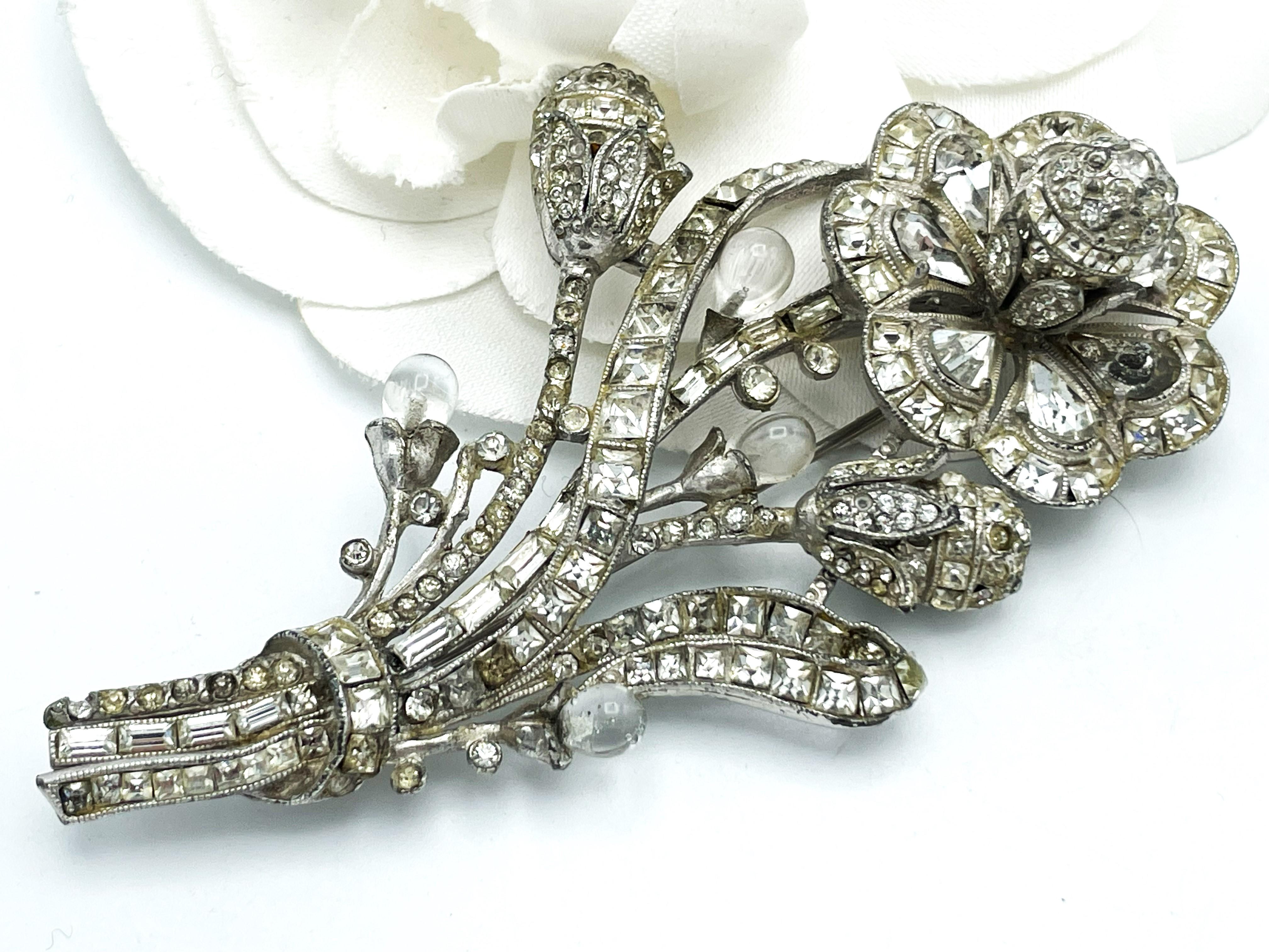 STARET/STAR - Novelty Company, RHINESTONE FLOWER BROOCH, Chicago 1922-1947 For Sale 7