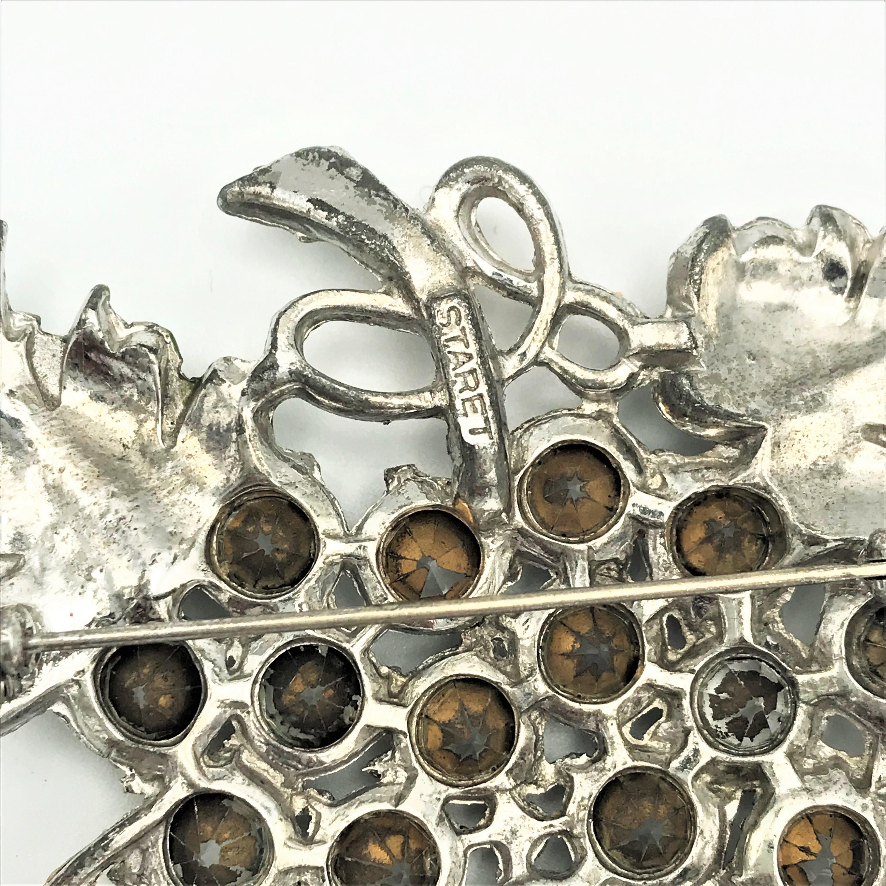 STARET/STAR - Novelty Company, RHINESTONE FLOWER BROOCH, Chicago 1922-1947 For Sale 2