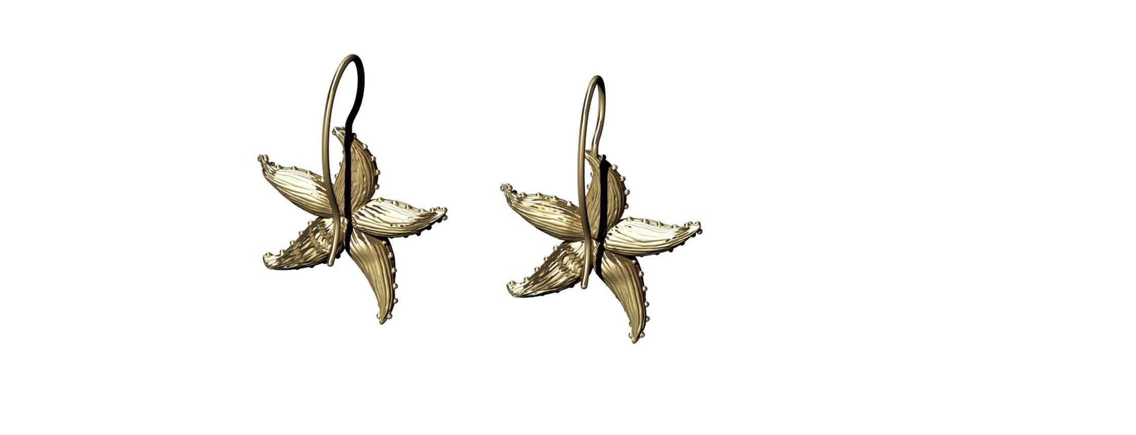 Contemporary Starfish 10 Karat Yellow Gold  Earrings For Sale